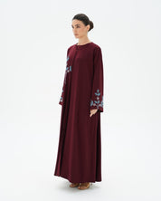 C 1712 Sheikha Abaya