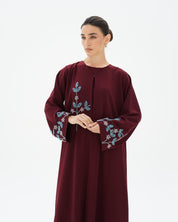 C 1712 Sheikha Abaya