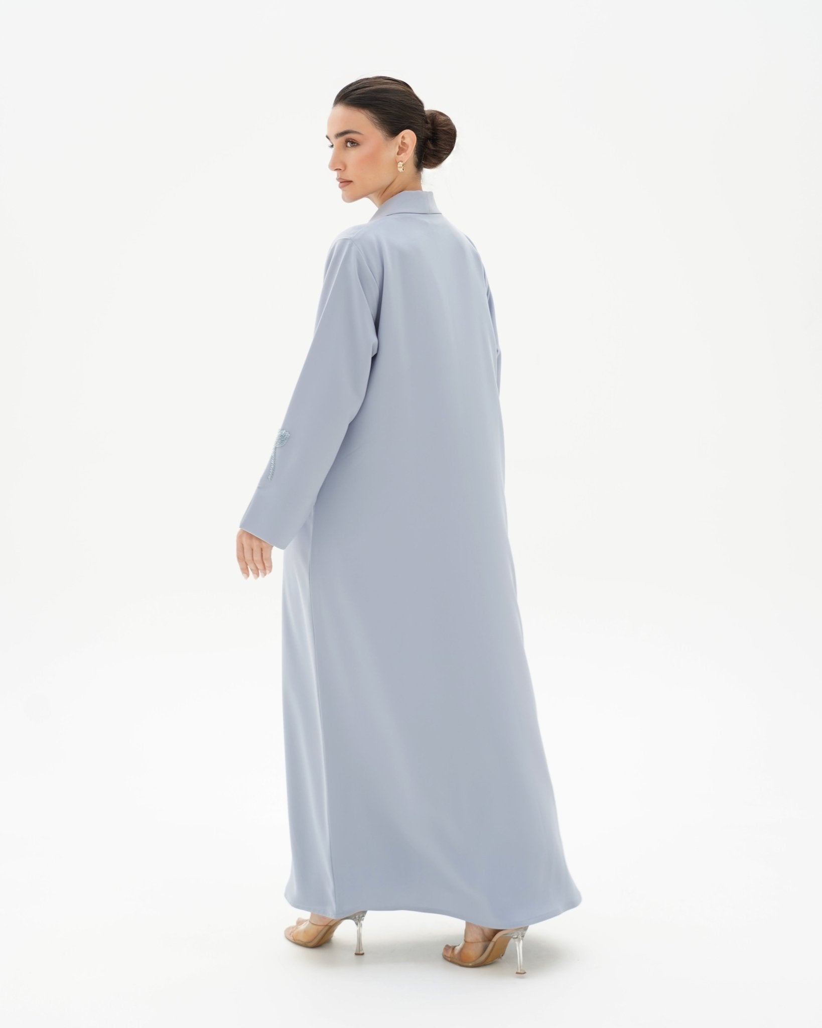 C 1713 Suhaila Abaya