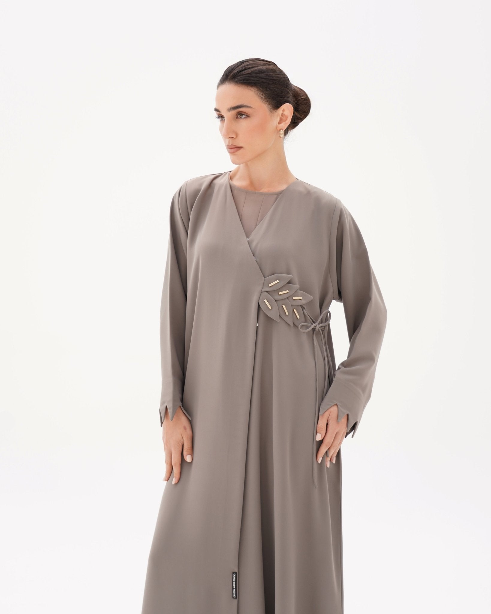 C 1715 Reem Abaya