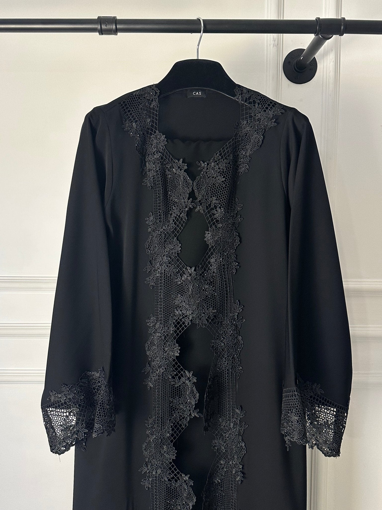 C 1770 Black Floral Lace Abaya