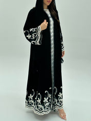 C 1926 Black Floral Lace Abaya