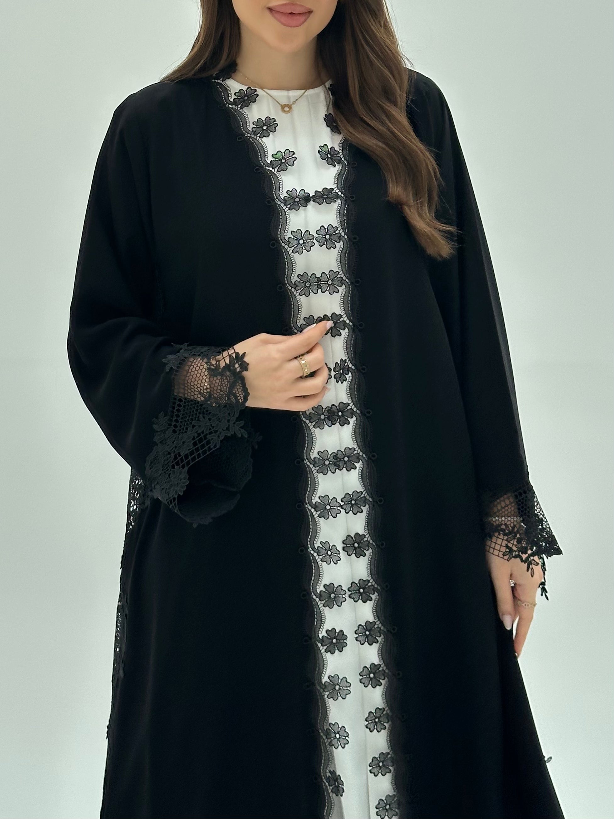 C 1942 Black Floral Lace Abaya