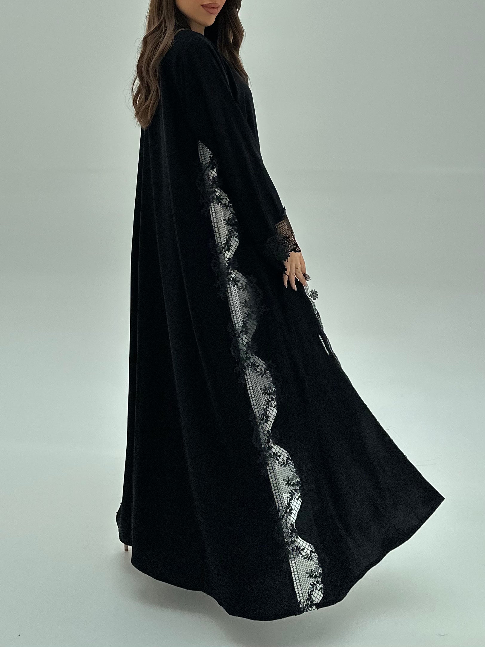 C 1942 Black Floral Lace Abaya