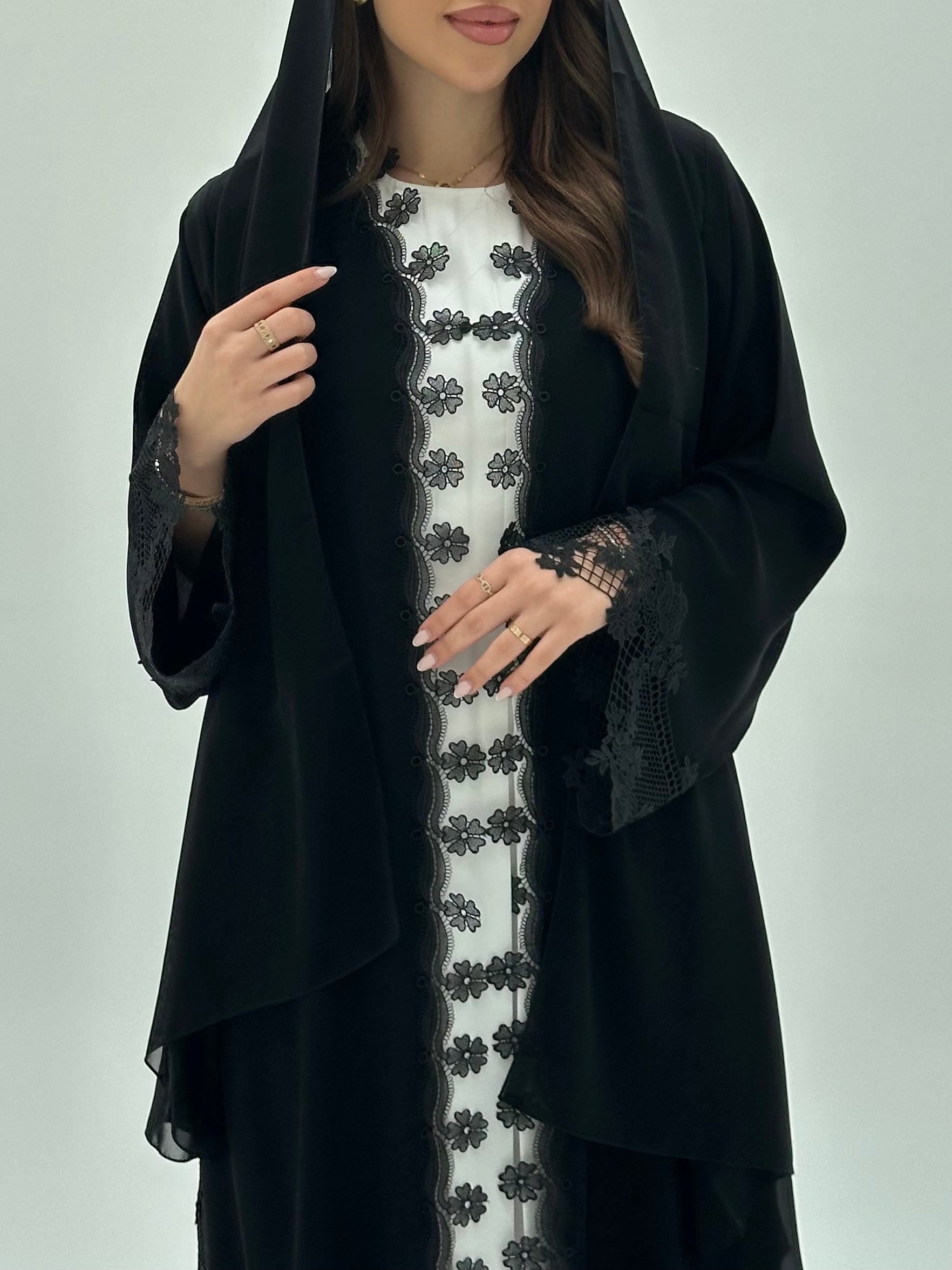 C 1942 Black Floral Lace Abaya