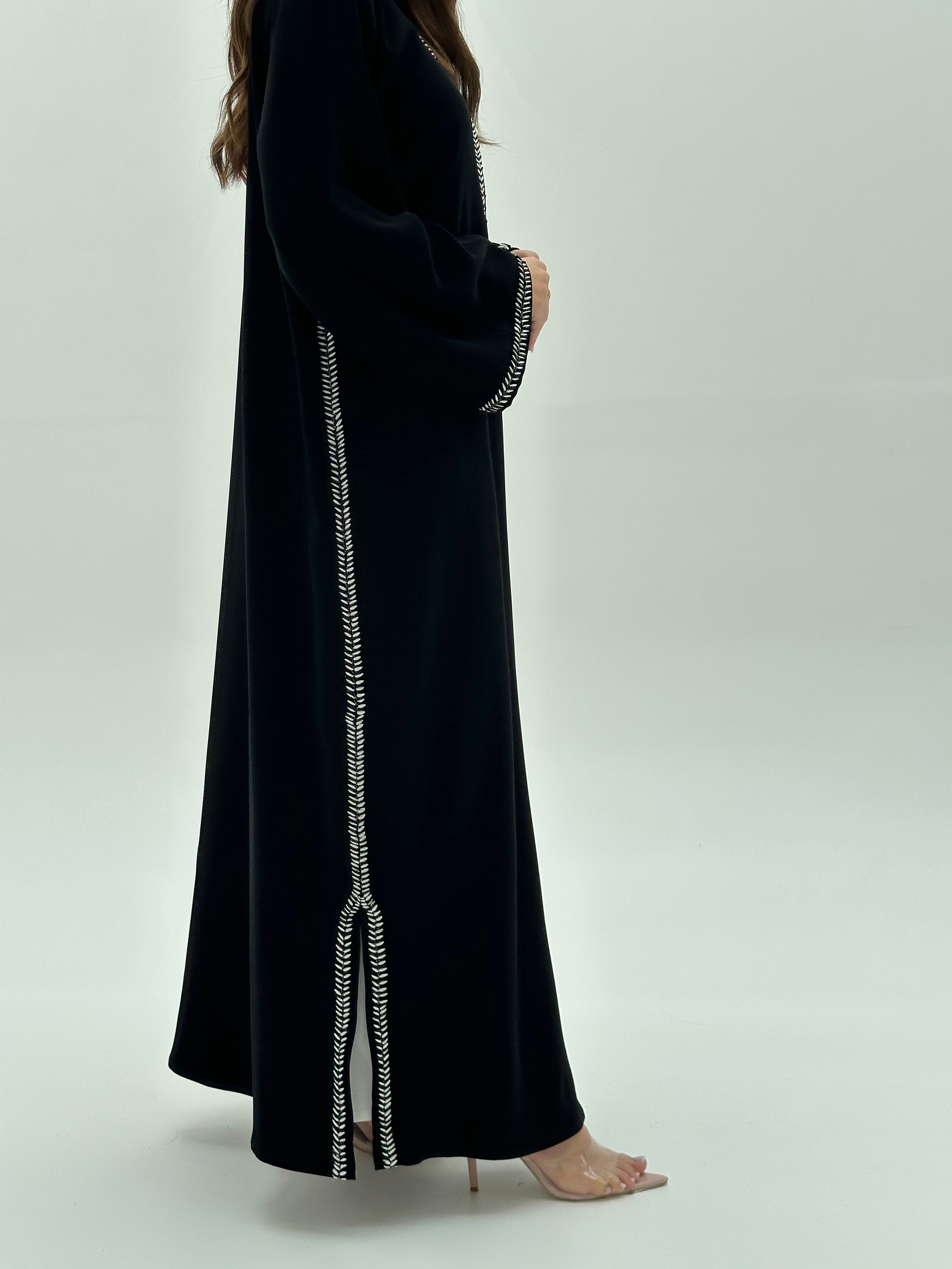 C 1943 Black Embroidered Abaya