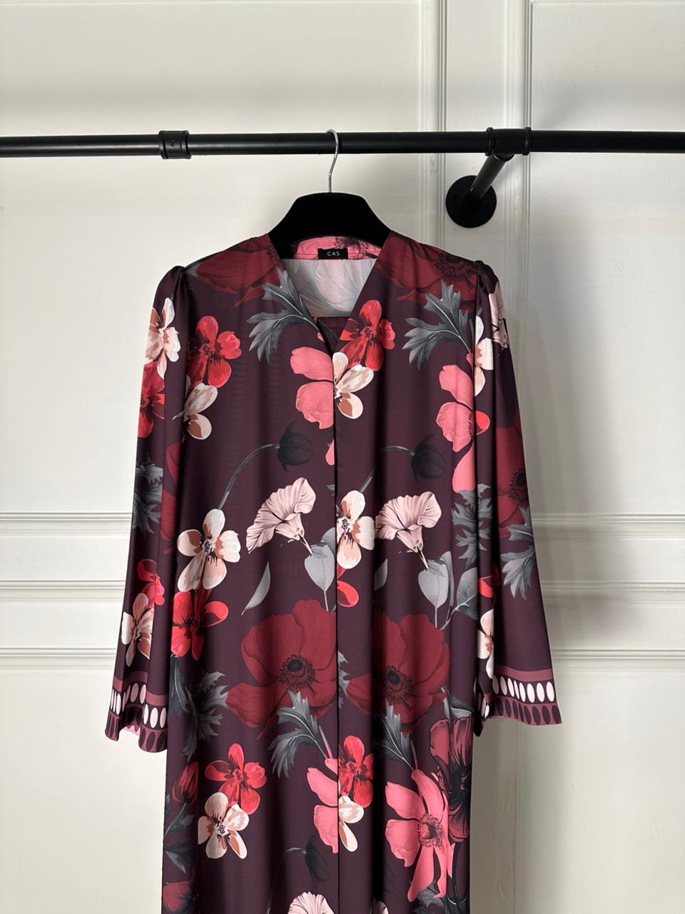 C 2009 Burgundy Floral Printed Abaya