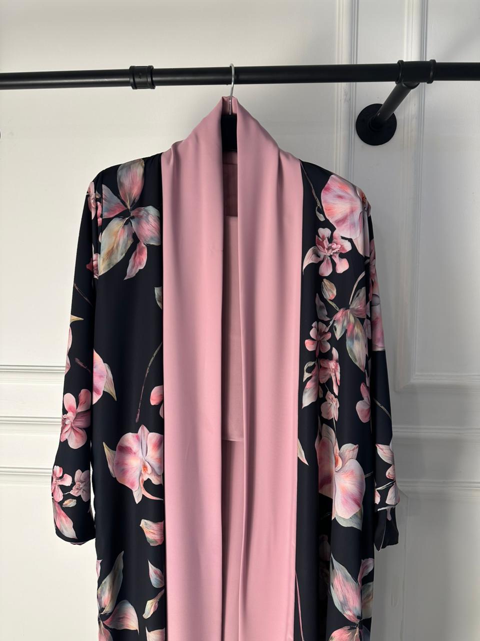 C 2032 Light Pink Floral Reversible Abaya