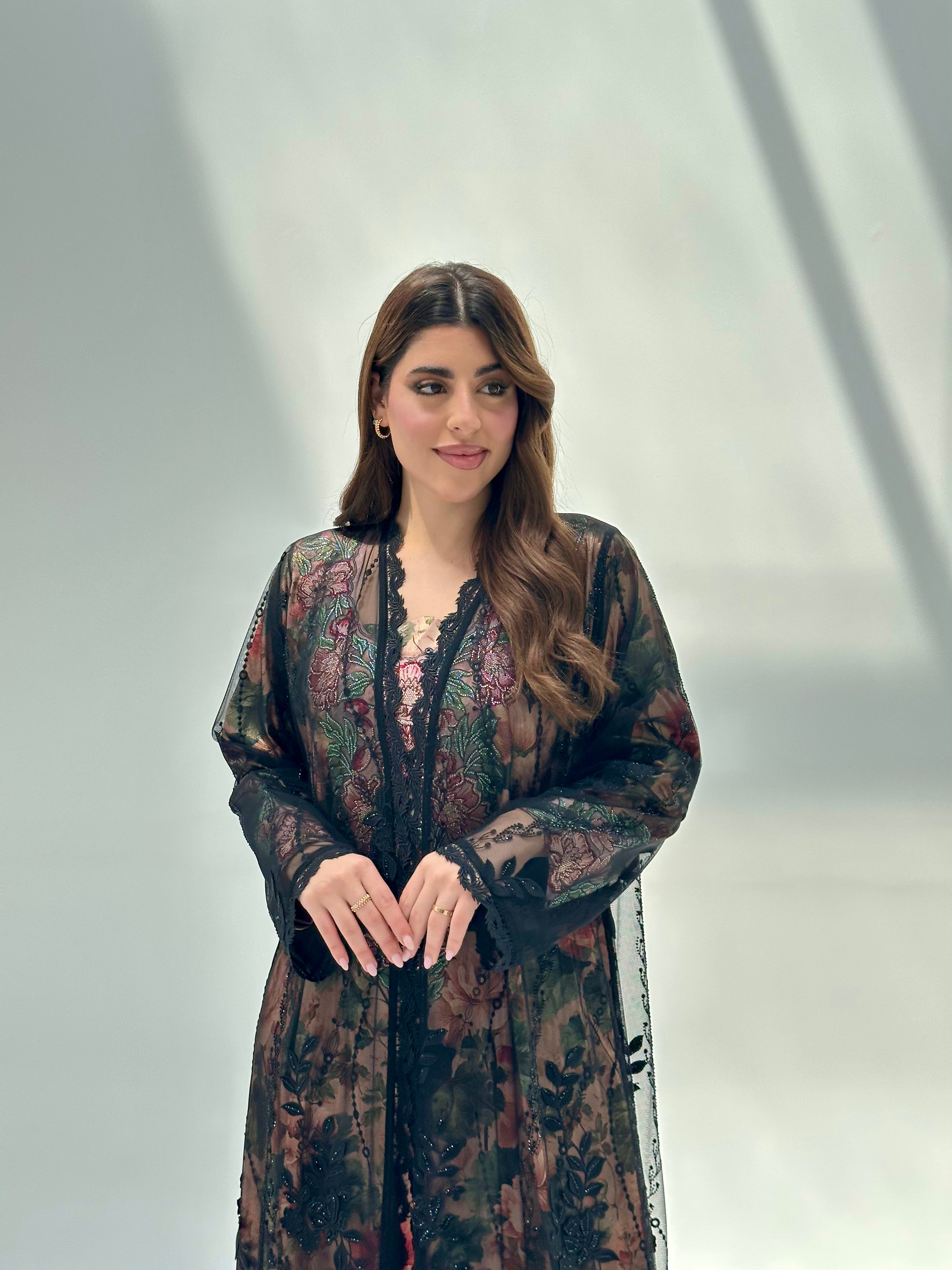 C 2060 Black Lace Abaya