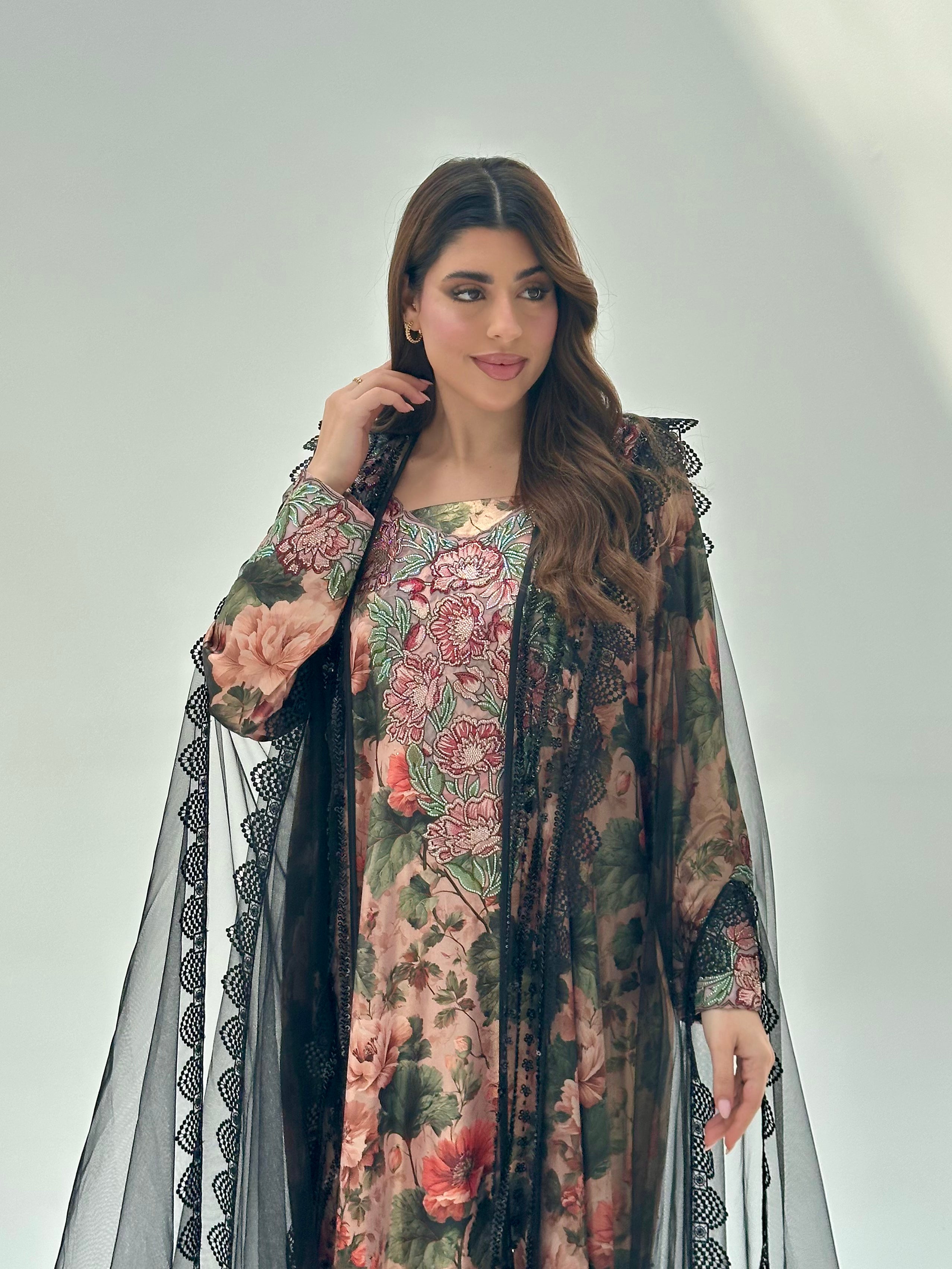 C 2069 Black Lace Abaya