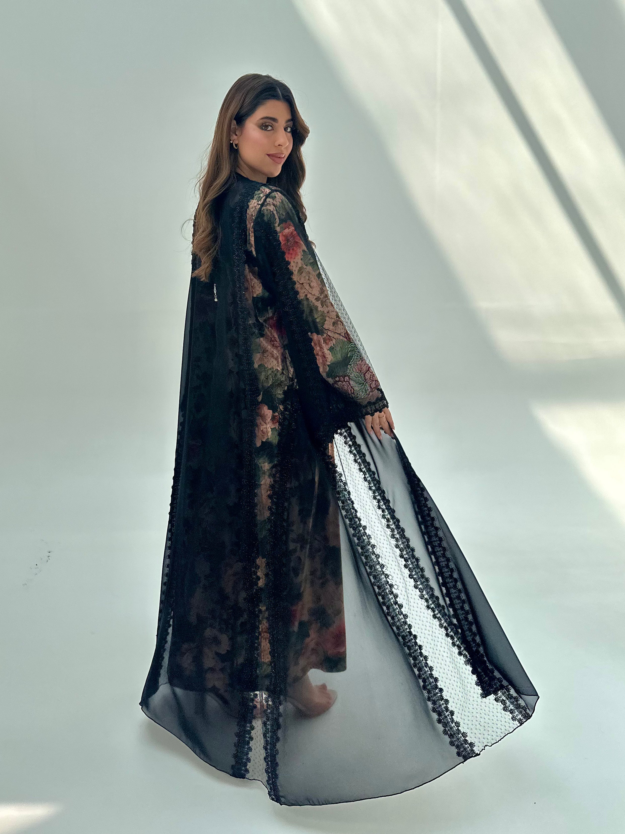 C 2070 Black Lace Abaya