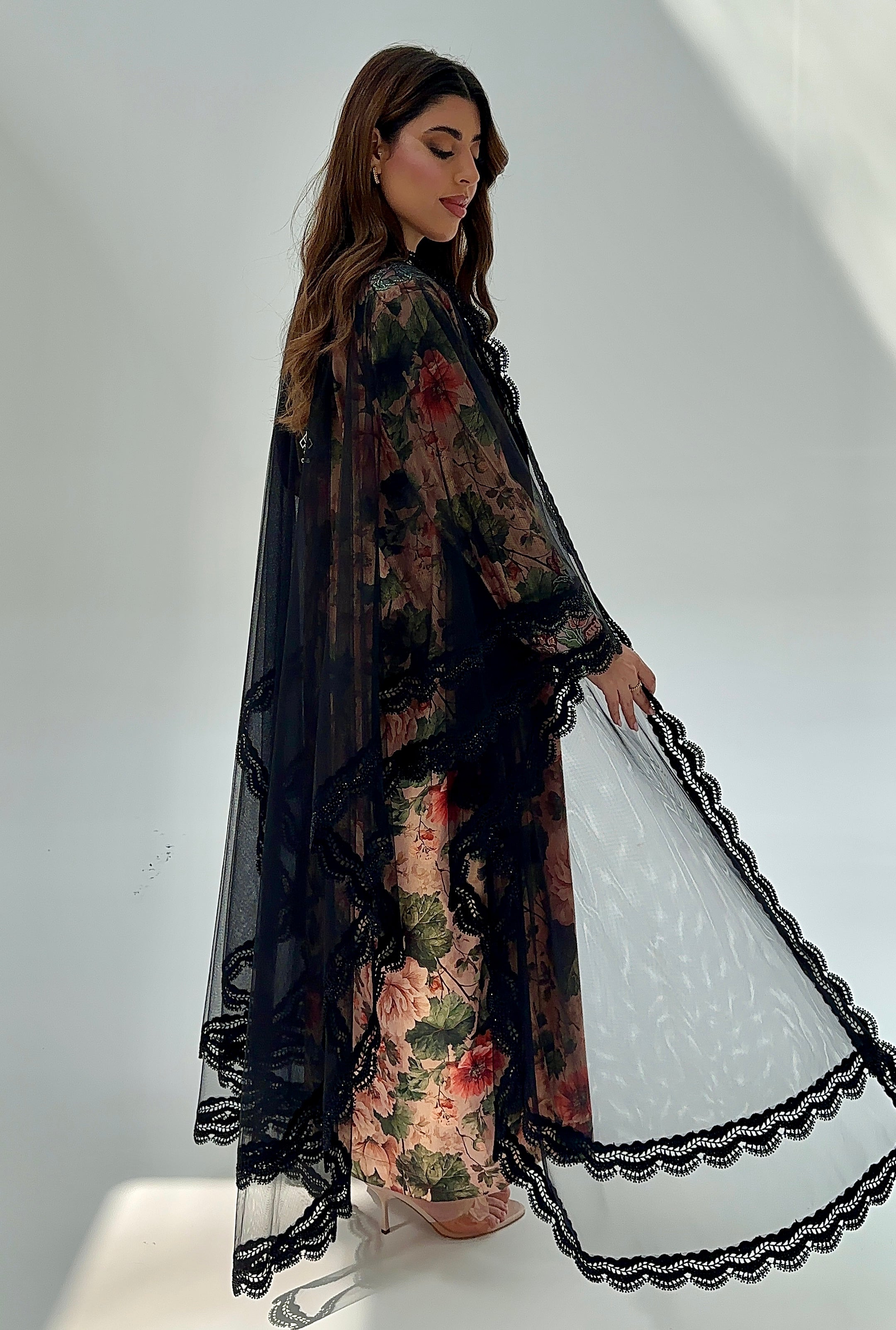 C 2073 Black Lace Abaya
