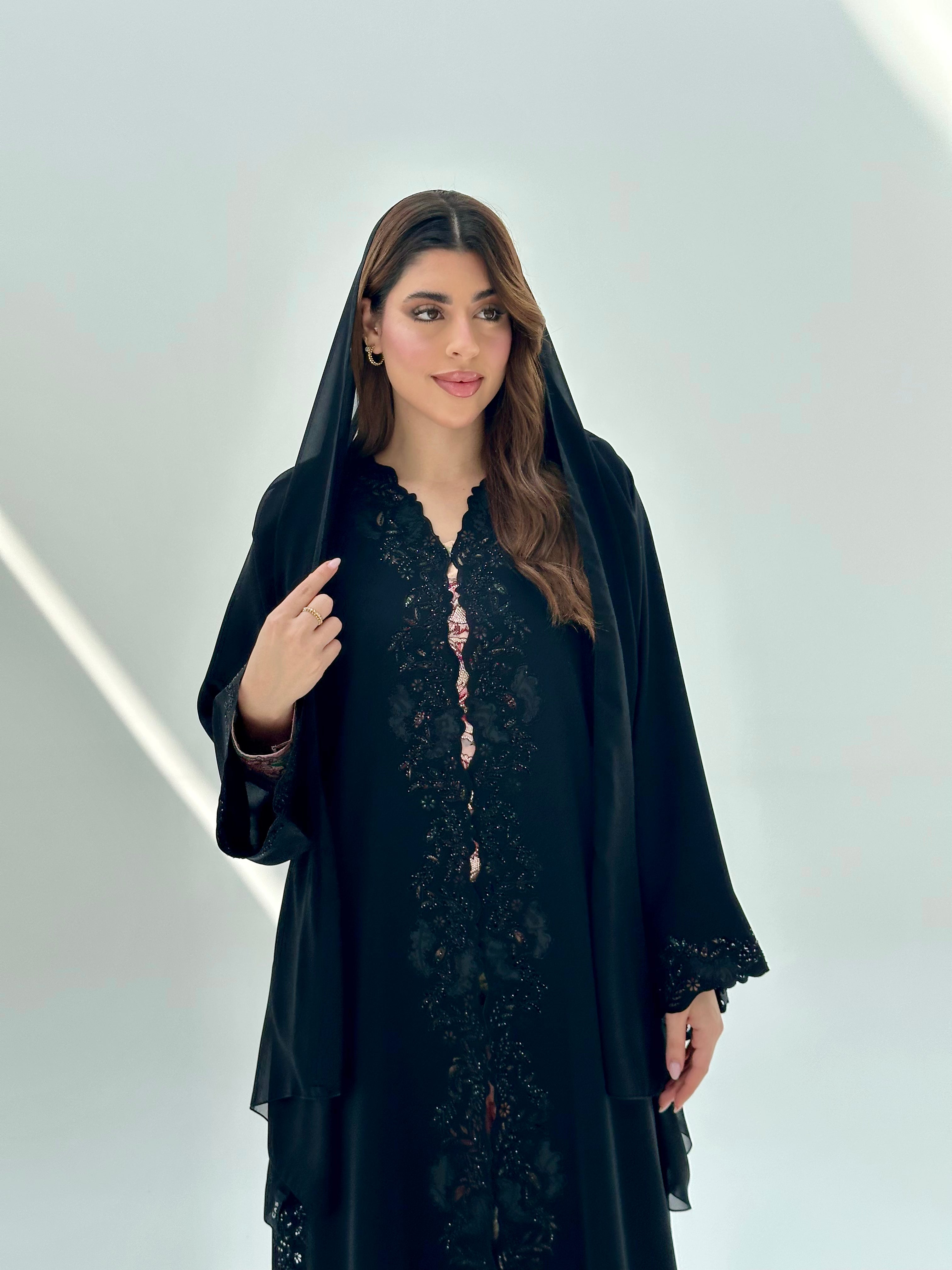 C 2075 Black Lace Abaya