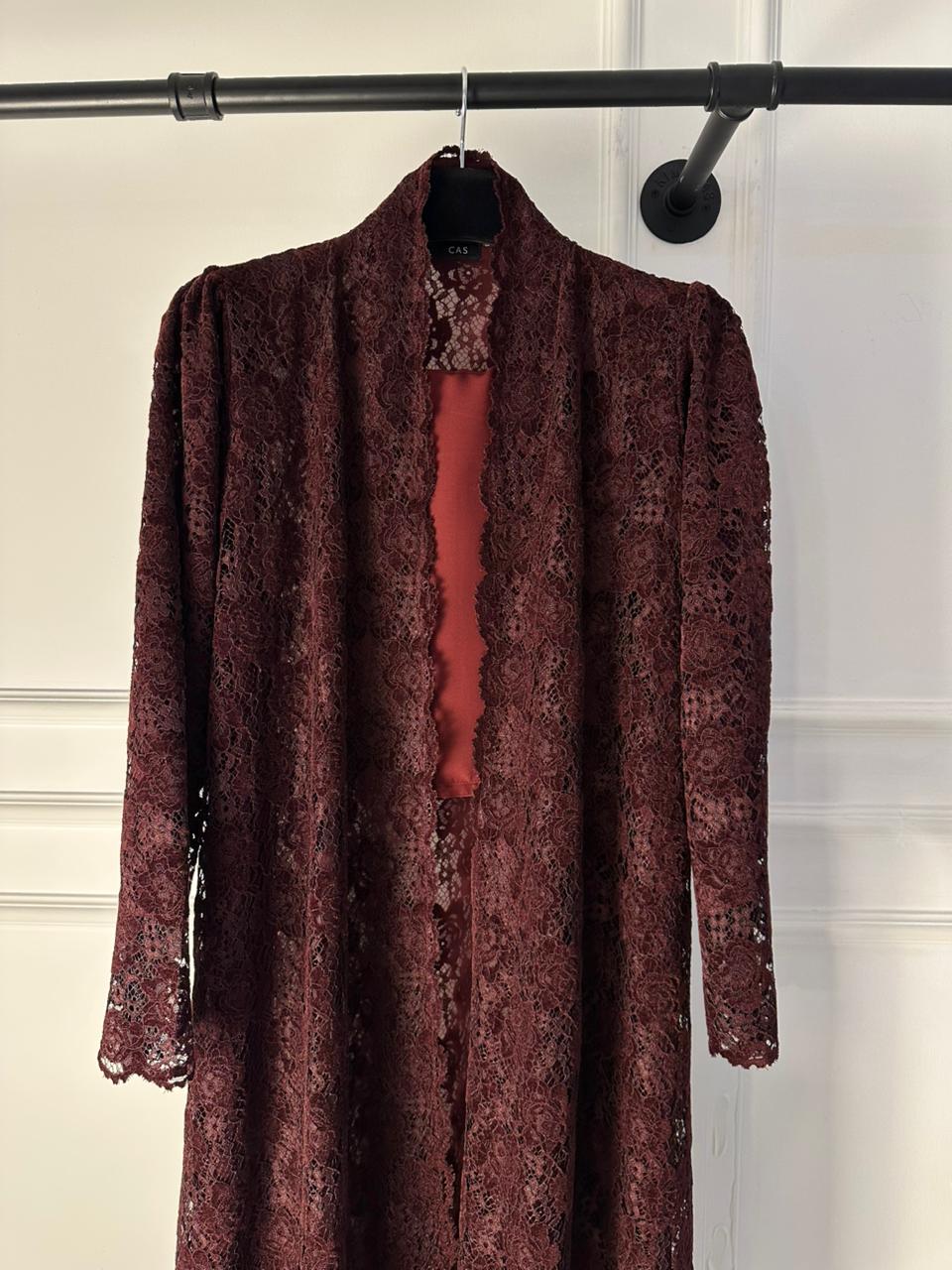 C 2088-01 Maroon Dantel Abaya