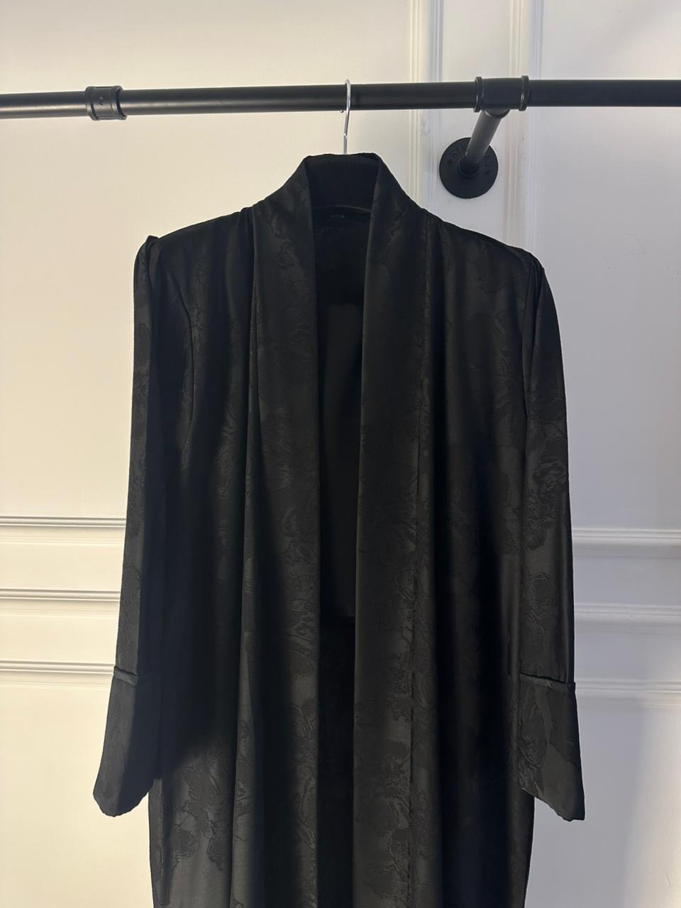 C 2100 Black Rose Abaya