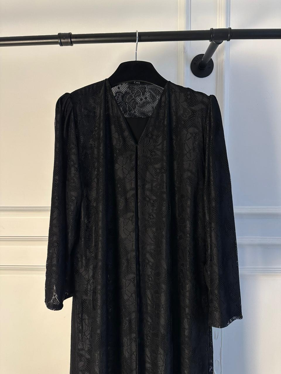 C 2122 Black Dantel Abaya