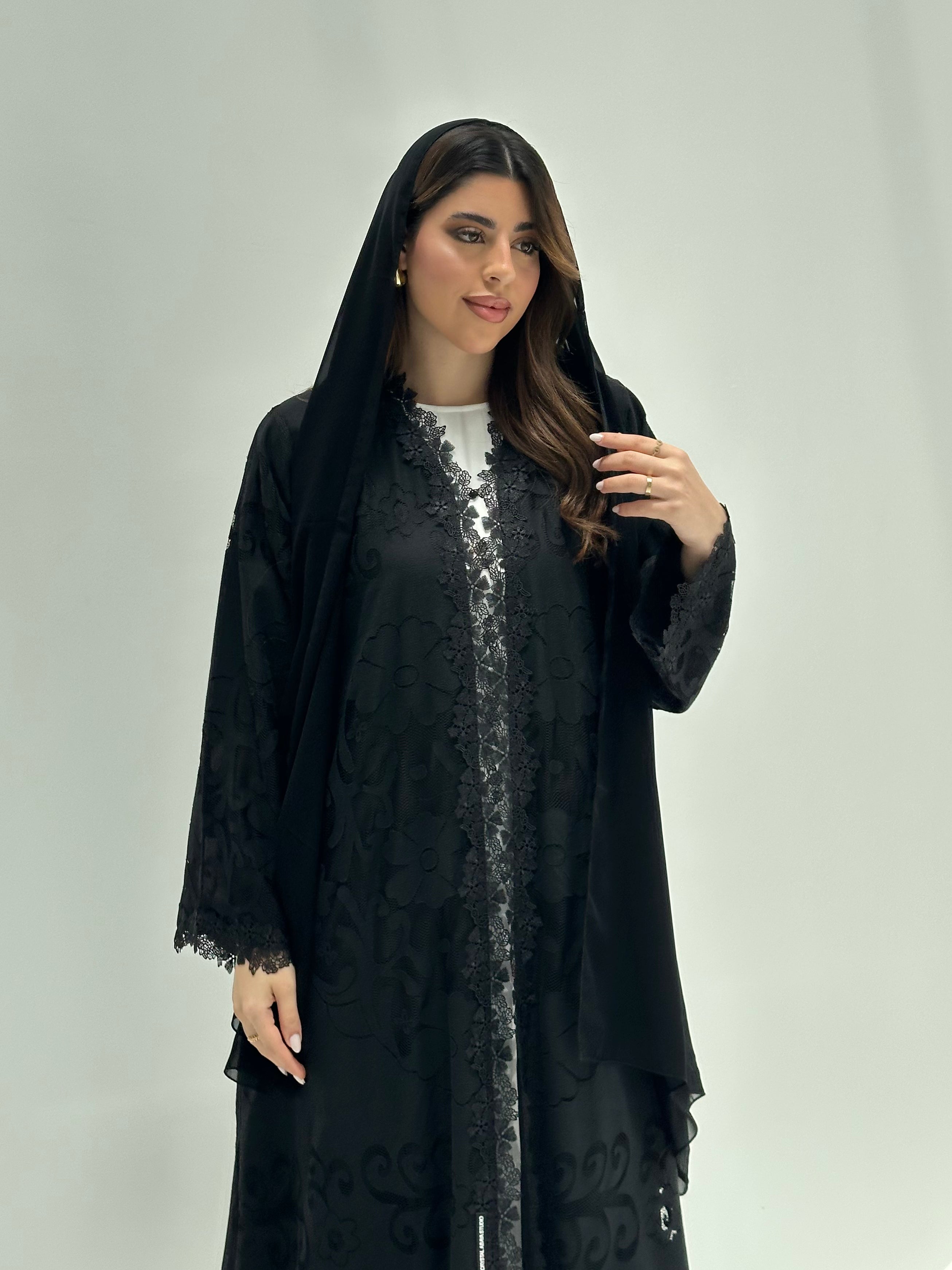 C 2168 Black Floral Dantel Abaya