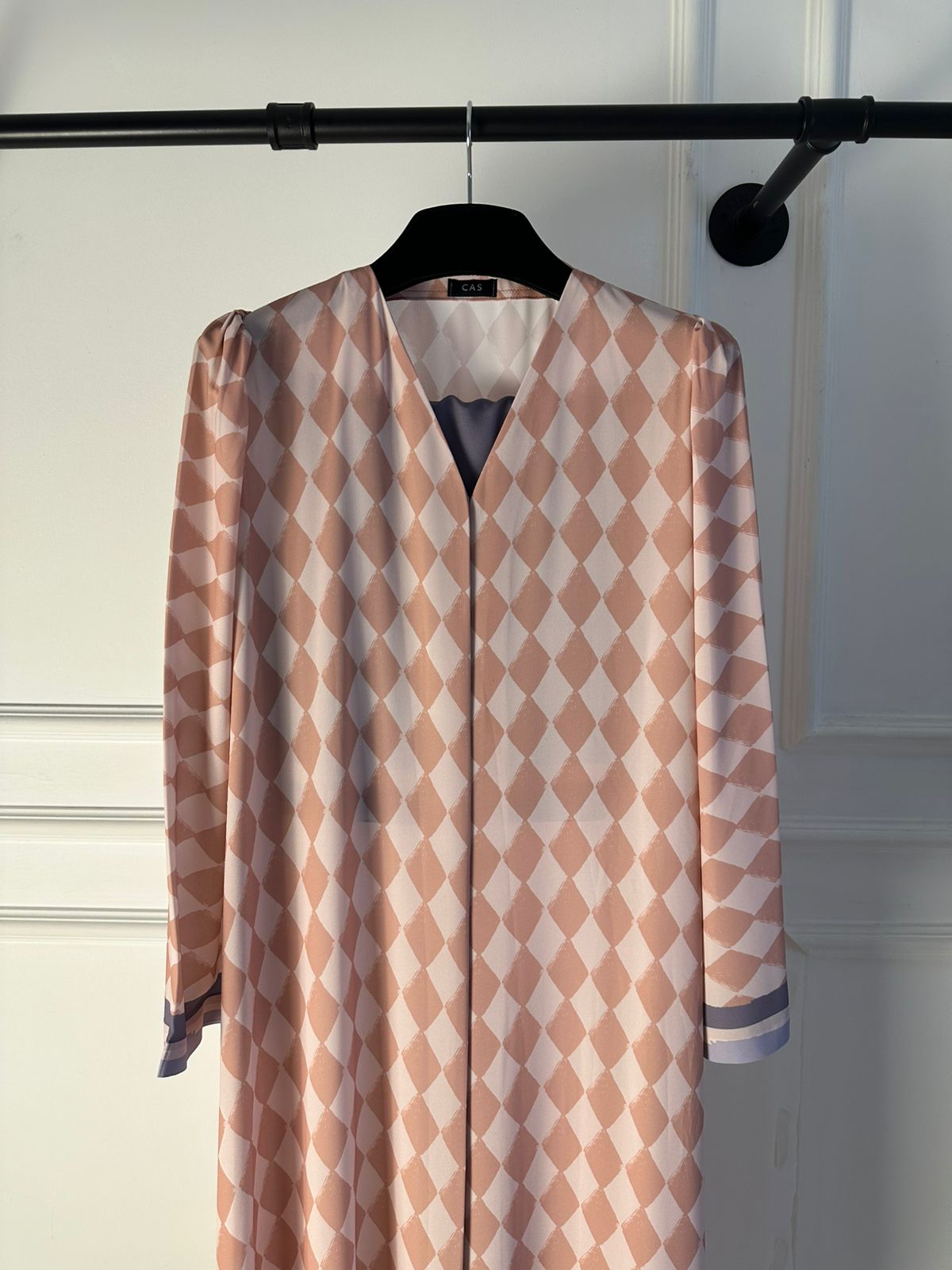 C 2189 Powder Pink Diamond Printed Abaya
