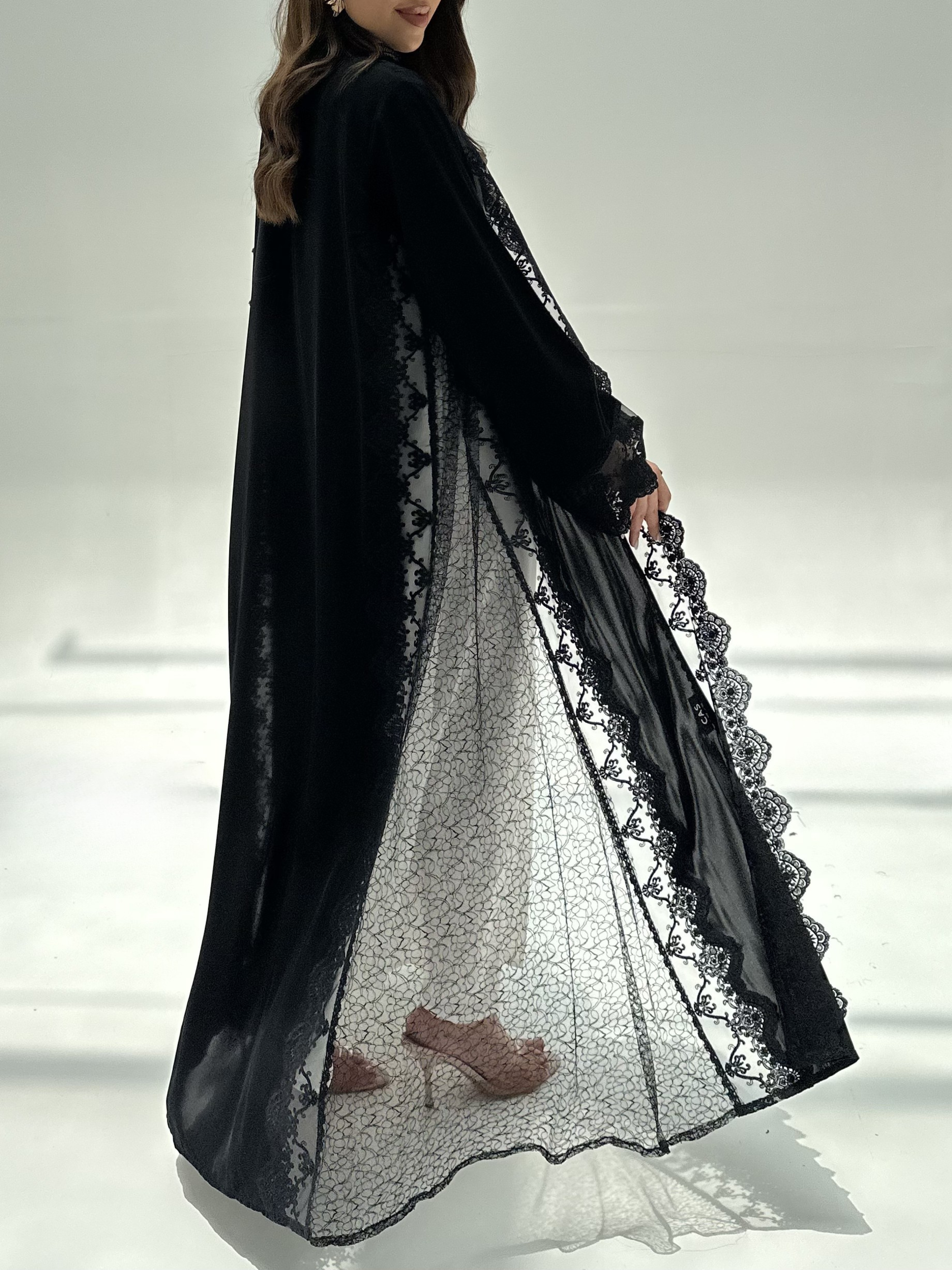 C 2207 Black Dantel Abaya