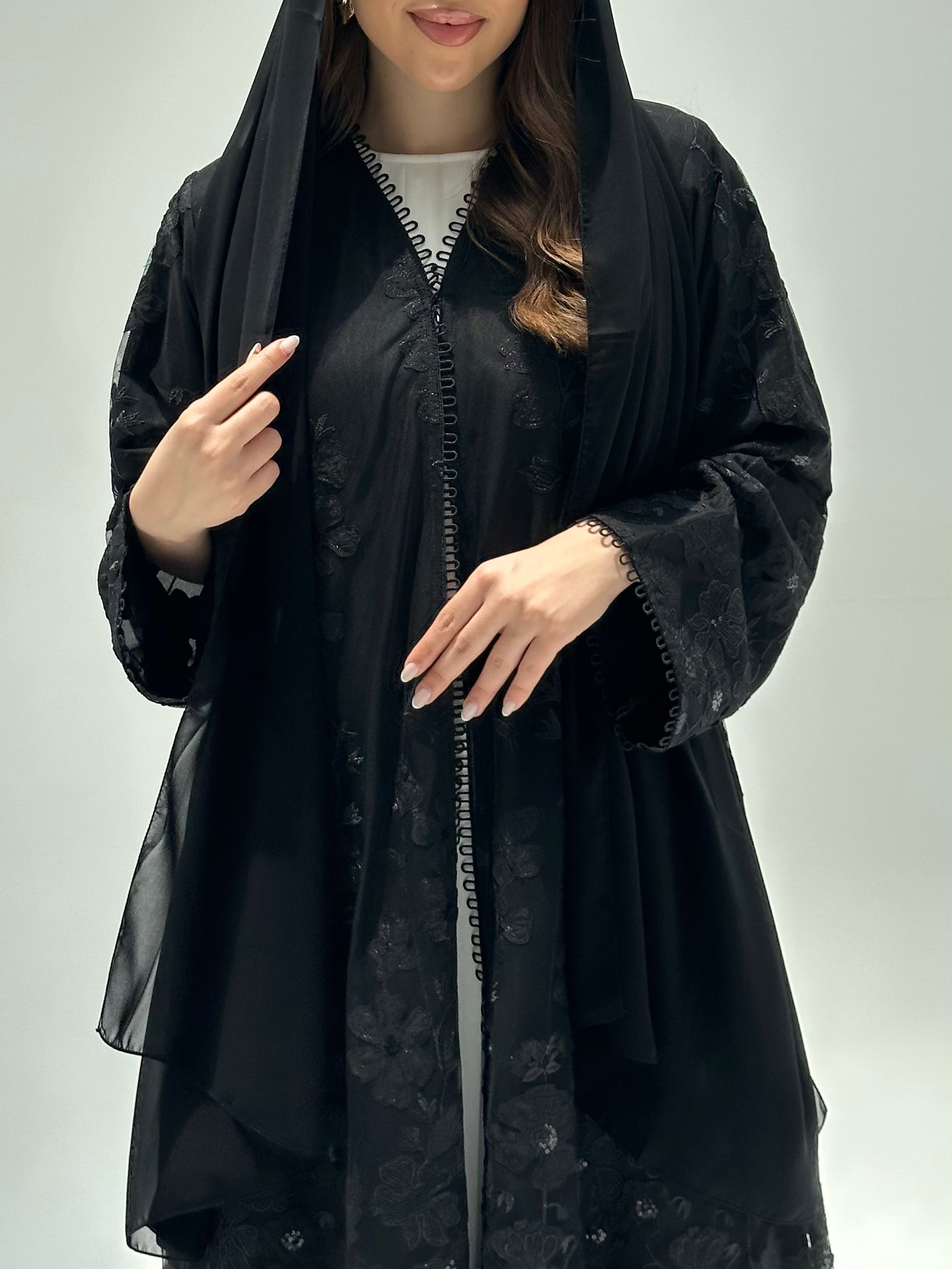 C 2211 Black Floral Dantel Abaya