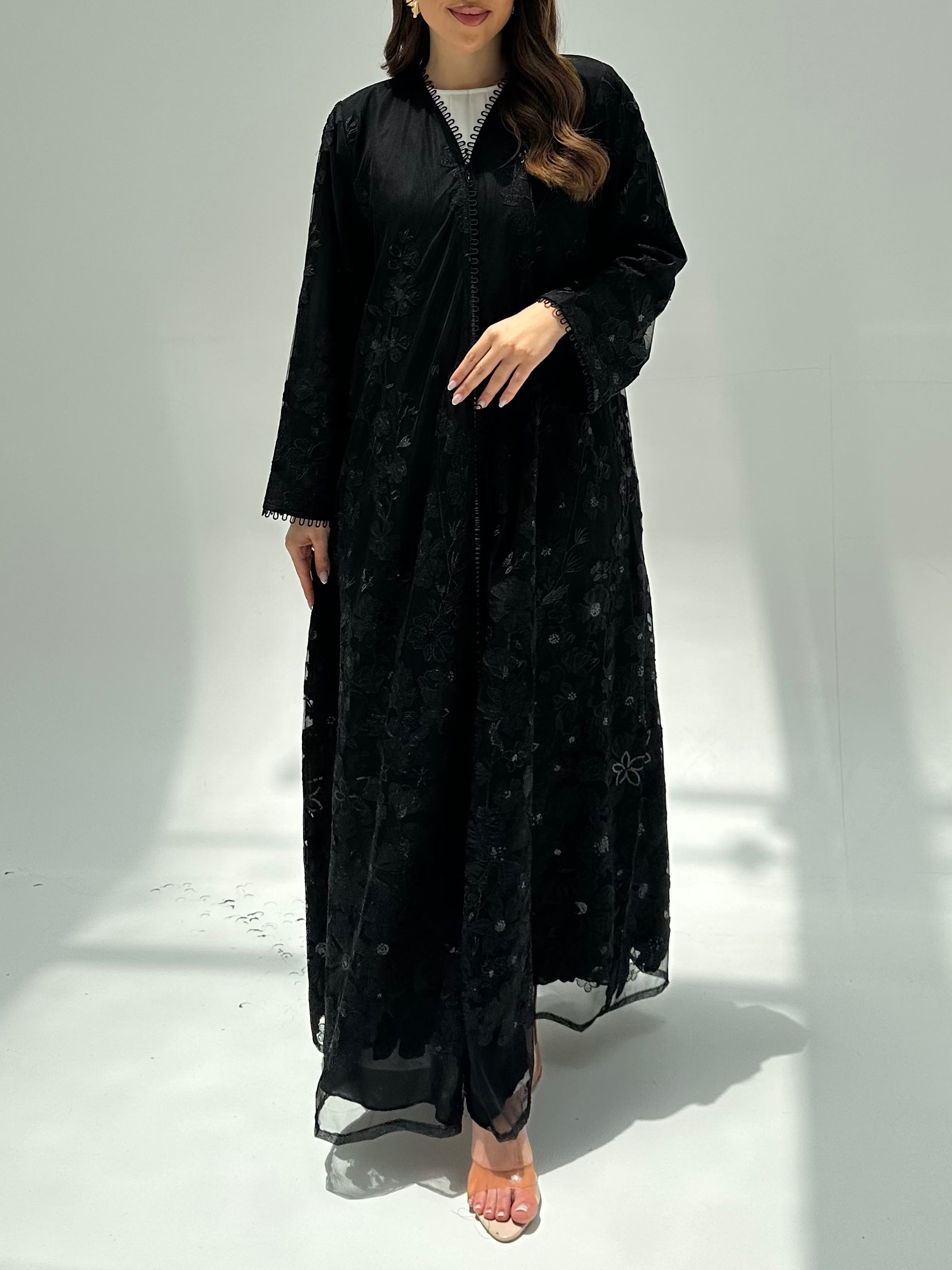 C 2211 Black Floral Dantel Abaya
