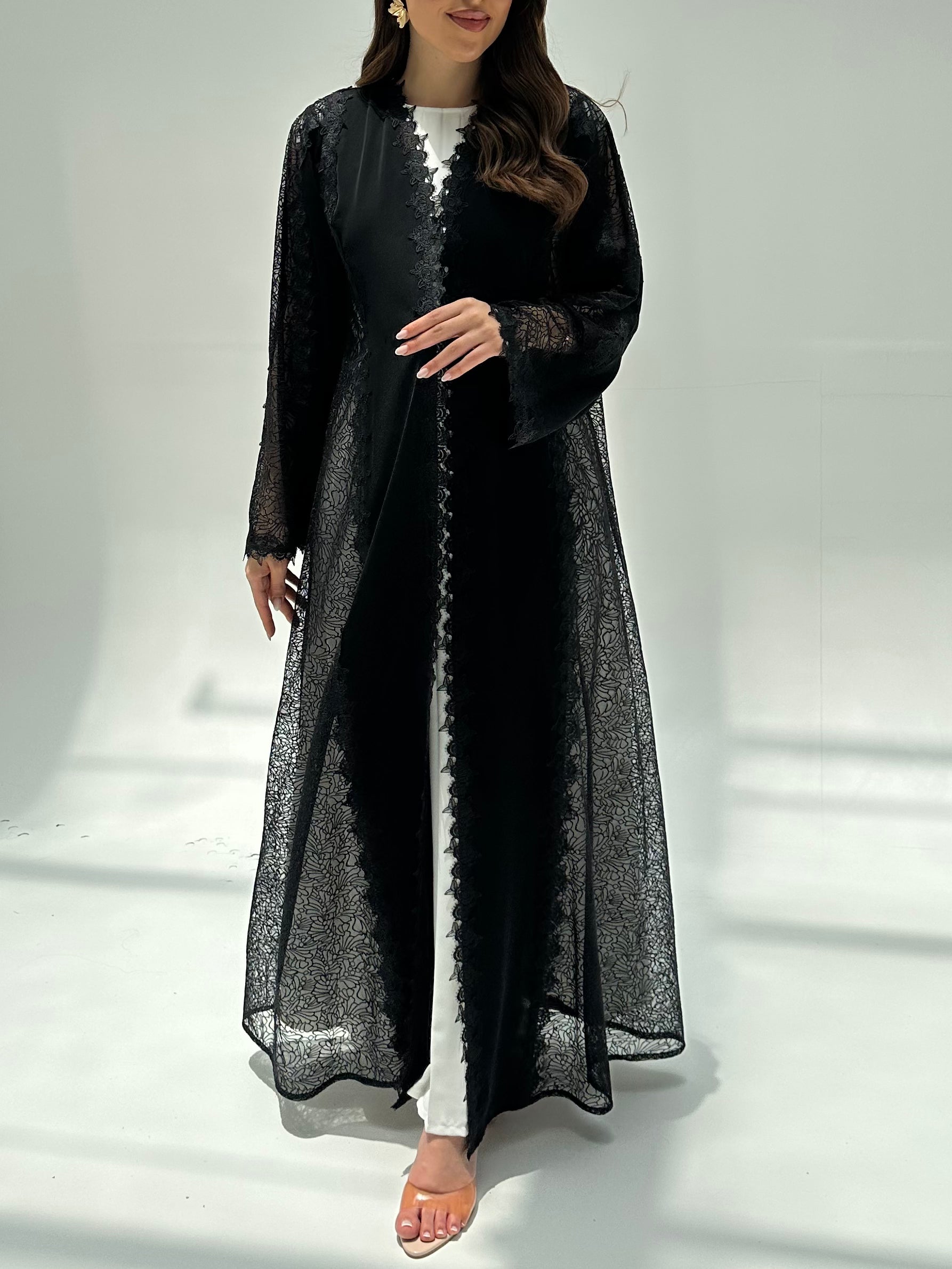 C 2216 Black Floral Dantel Abaya