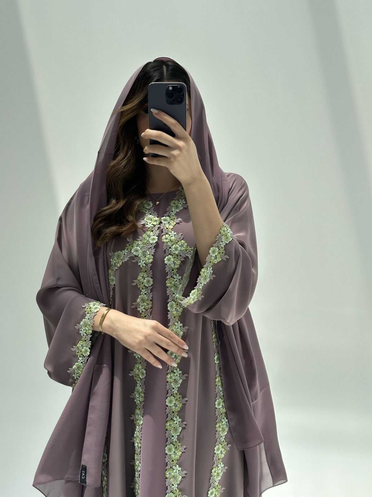 C 2223 Orchid Lace Abaya