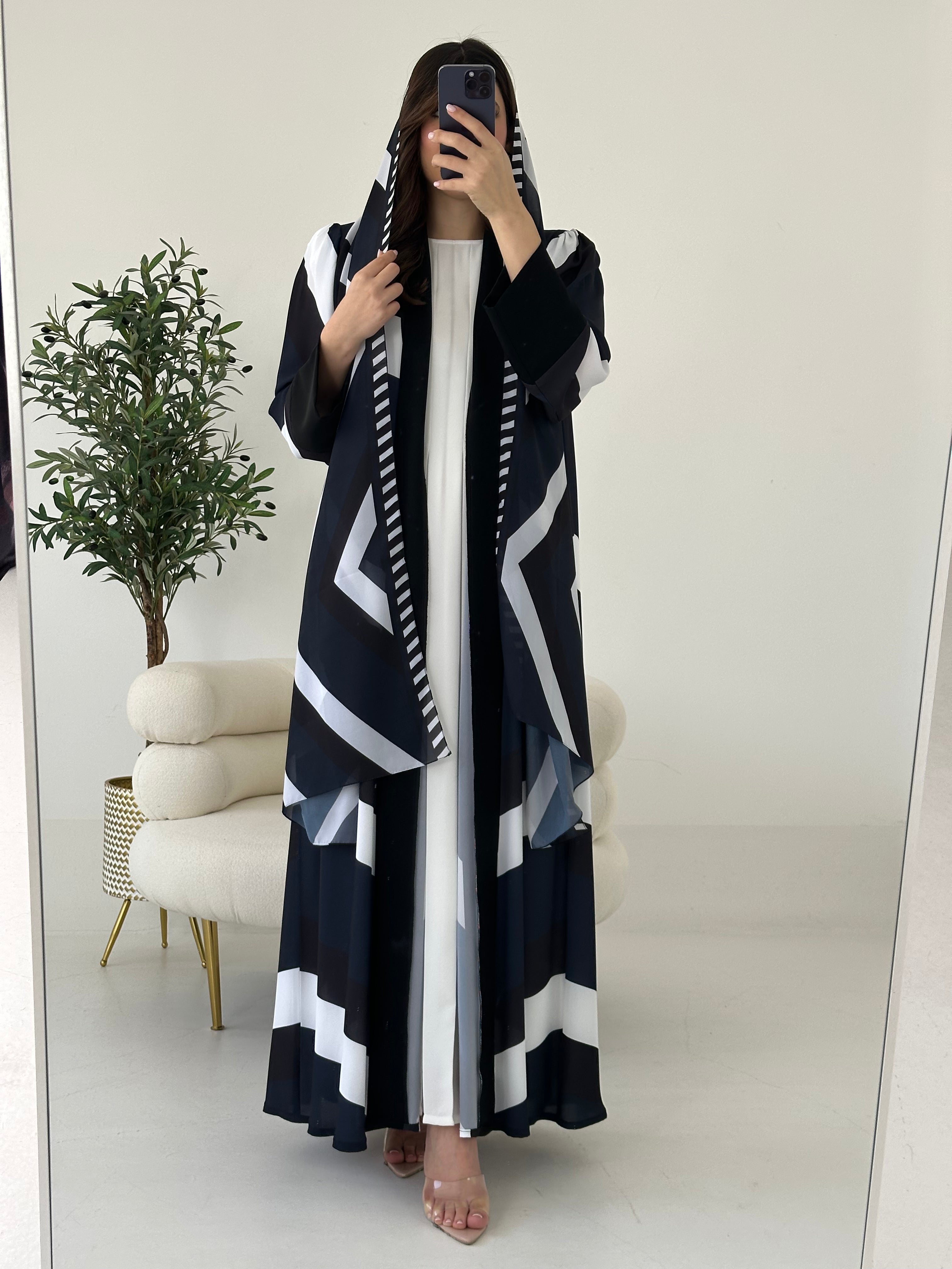 C 2264 Black White Printed Abaya