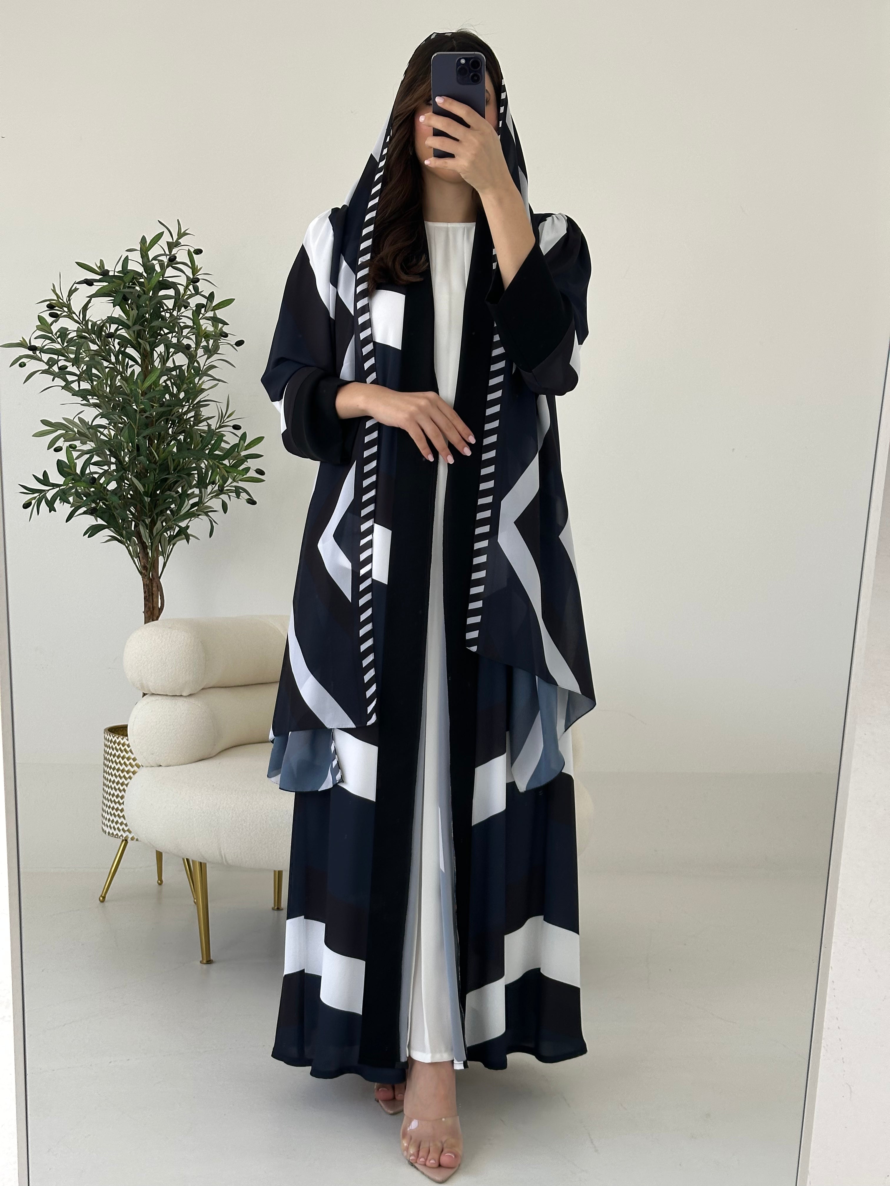 C 2264 Black White Printed Abaya