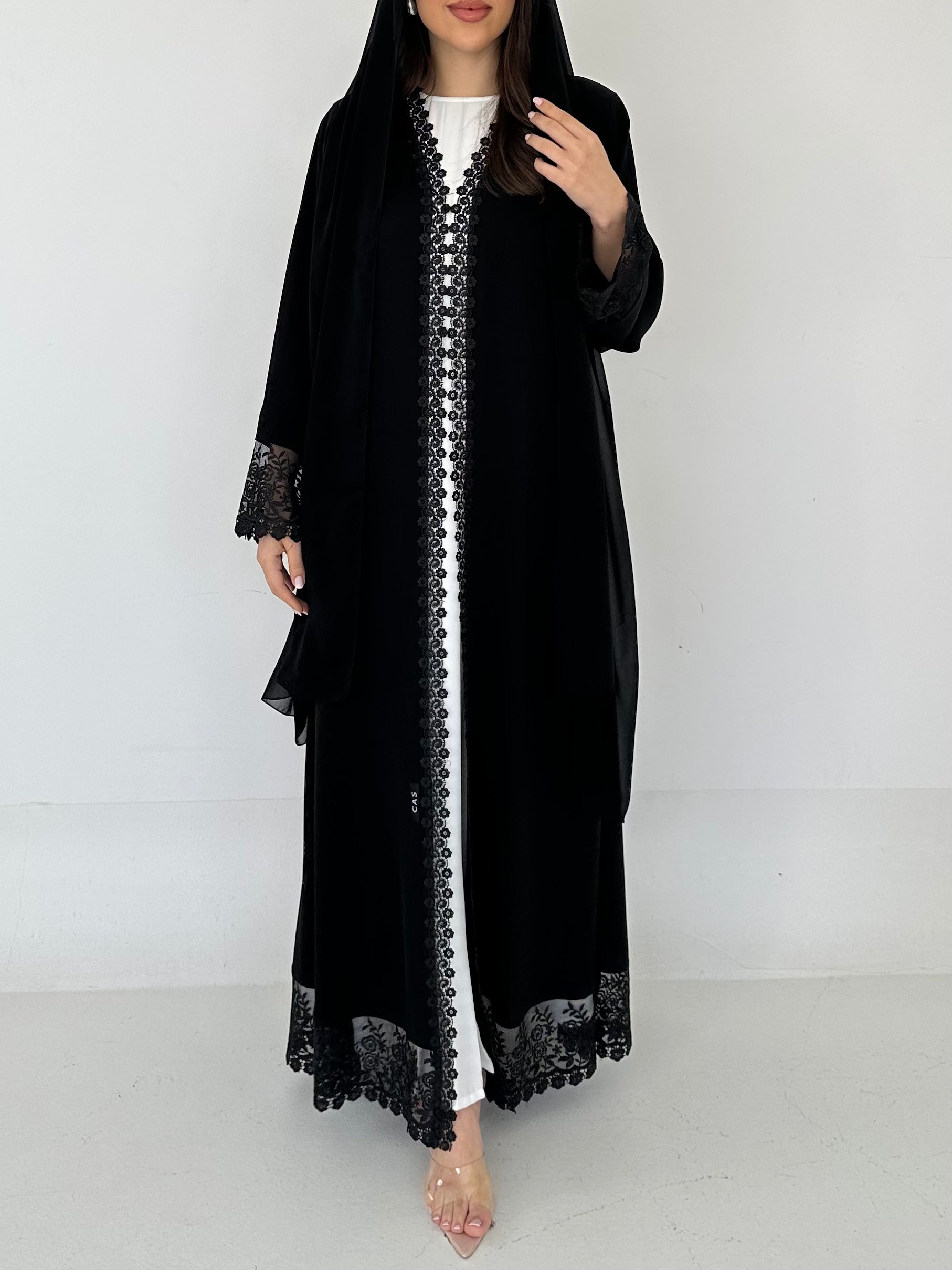 C 2290 Black Roses Lace Abaya