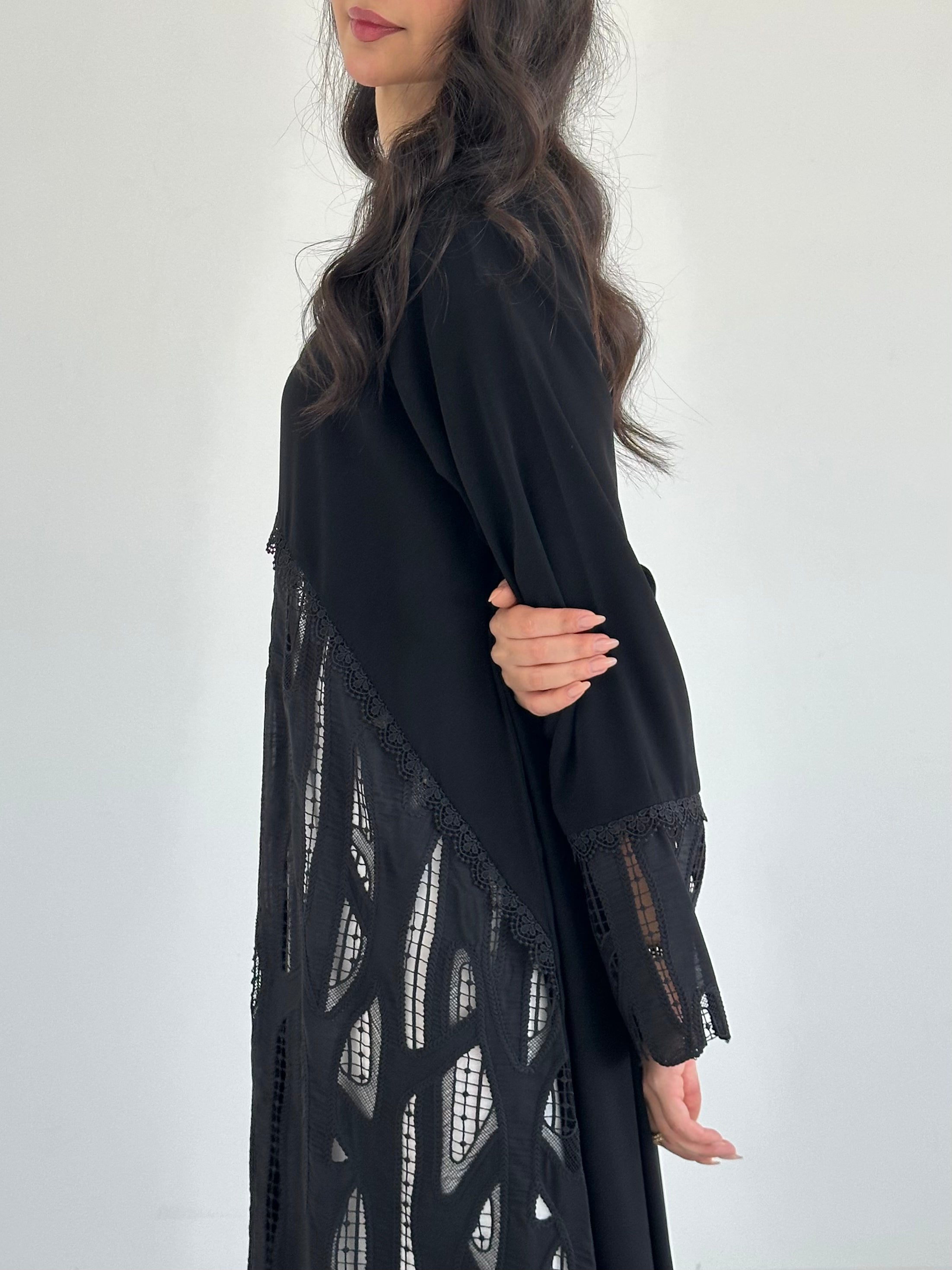 C 2334 Black Lace Abaya