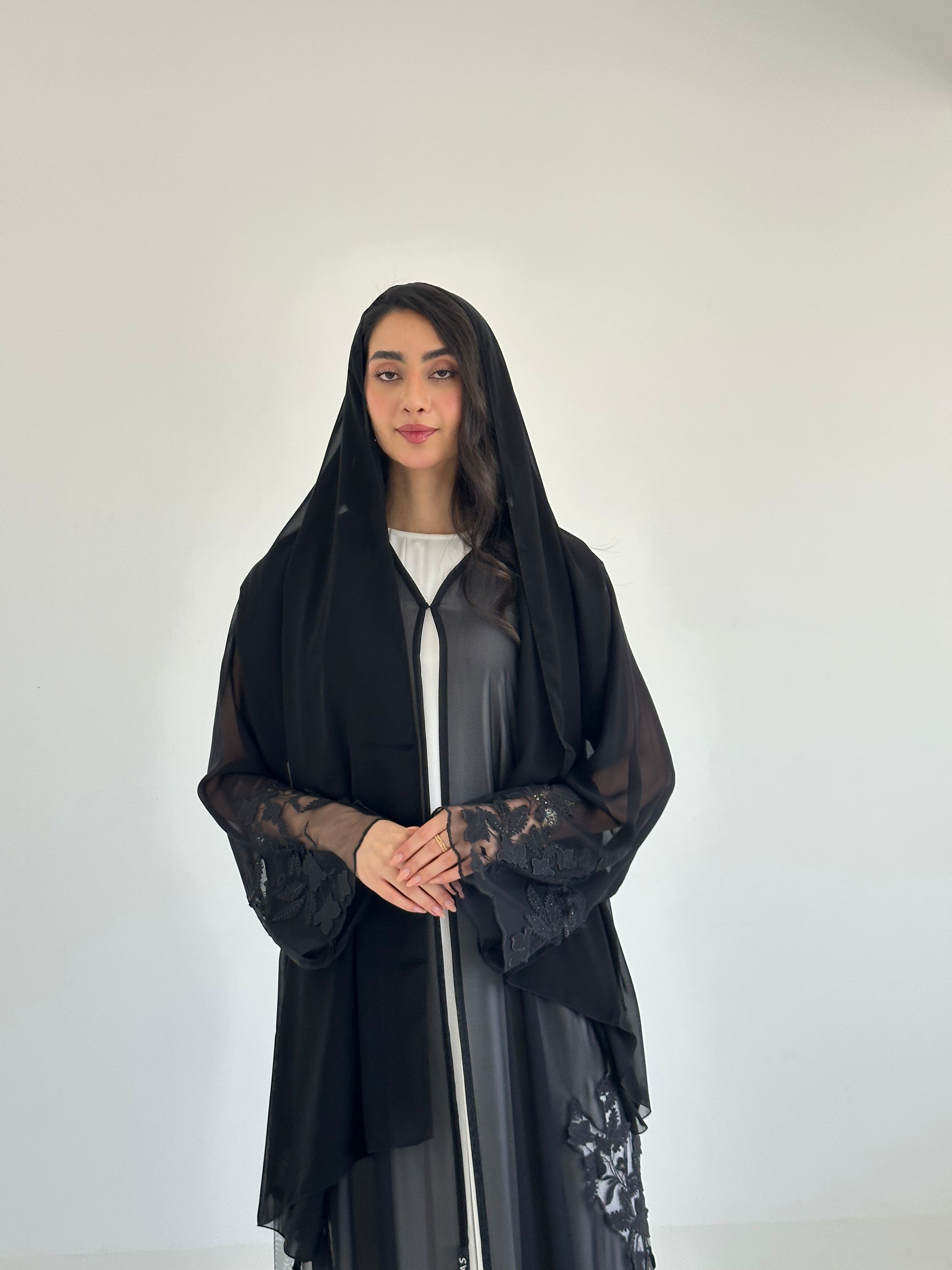 C 2343 Black Crystal Dantel Abaya