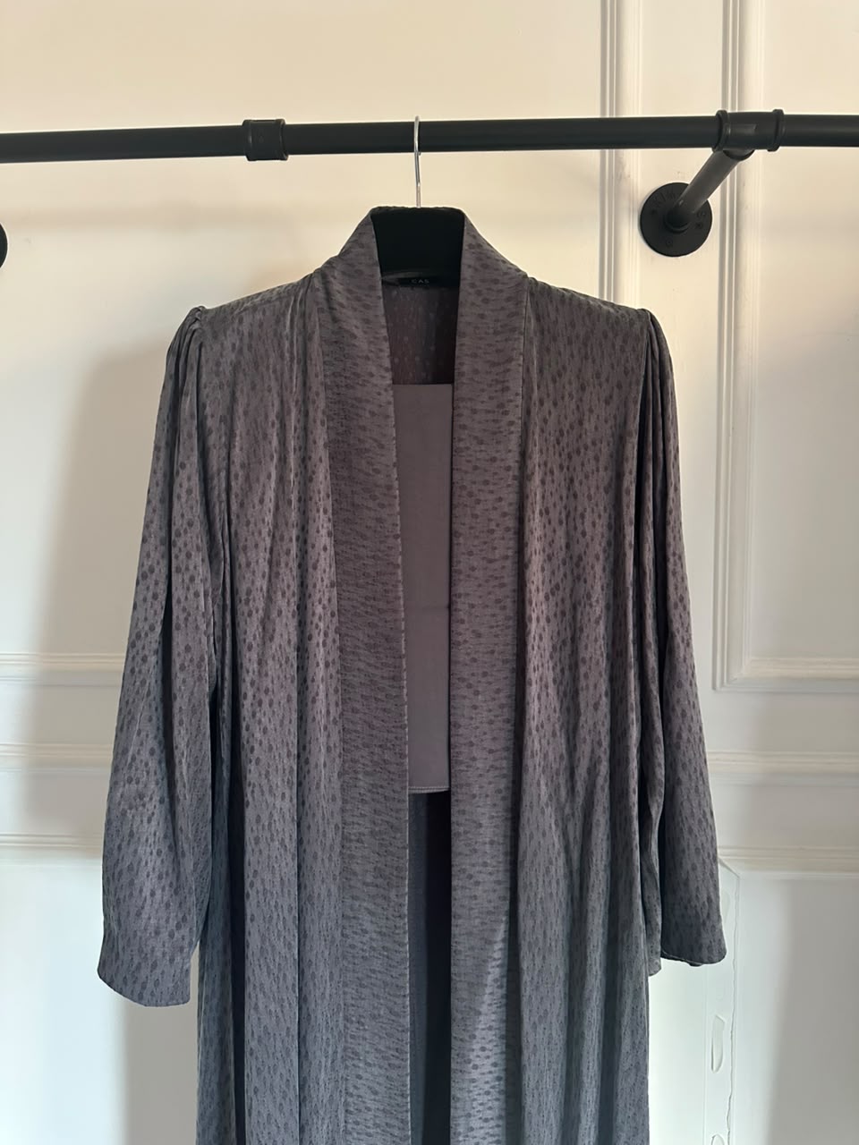 C 2387-01 Premium Grey Dots Abaya