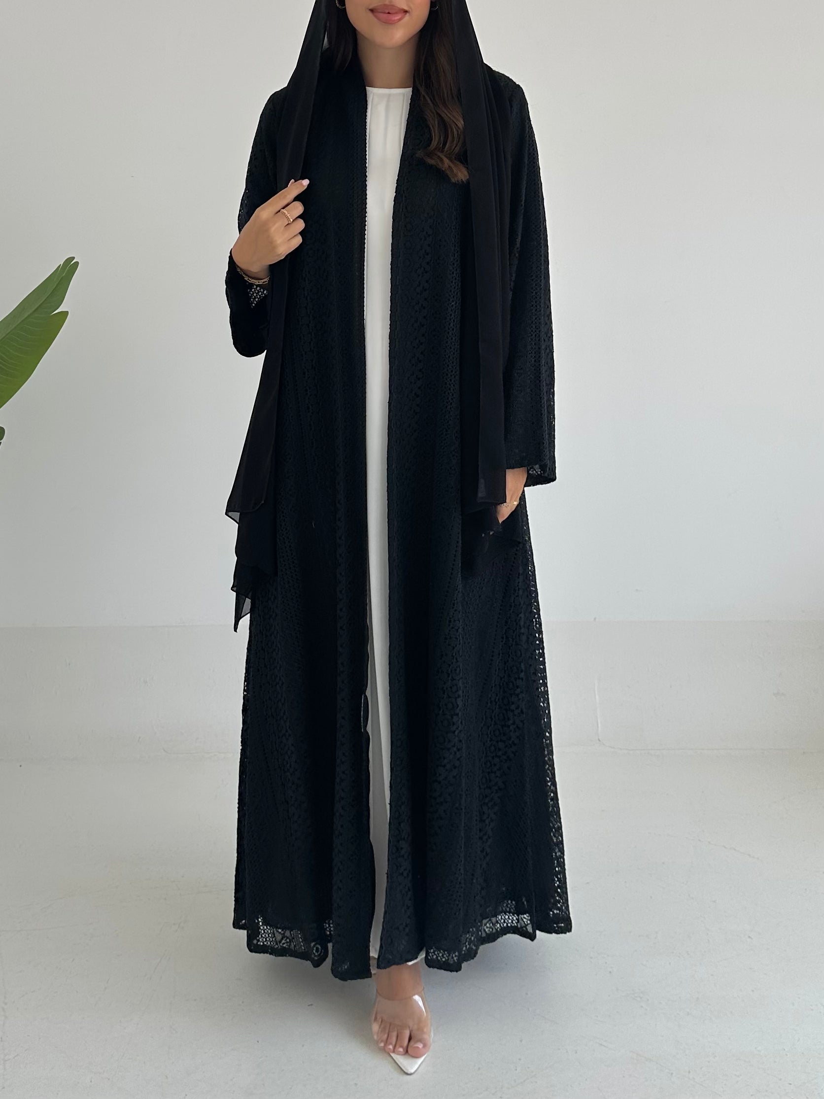 C 2409 Black Dantel Abaya