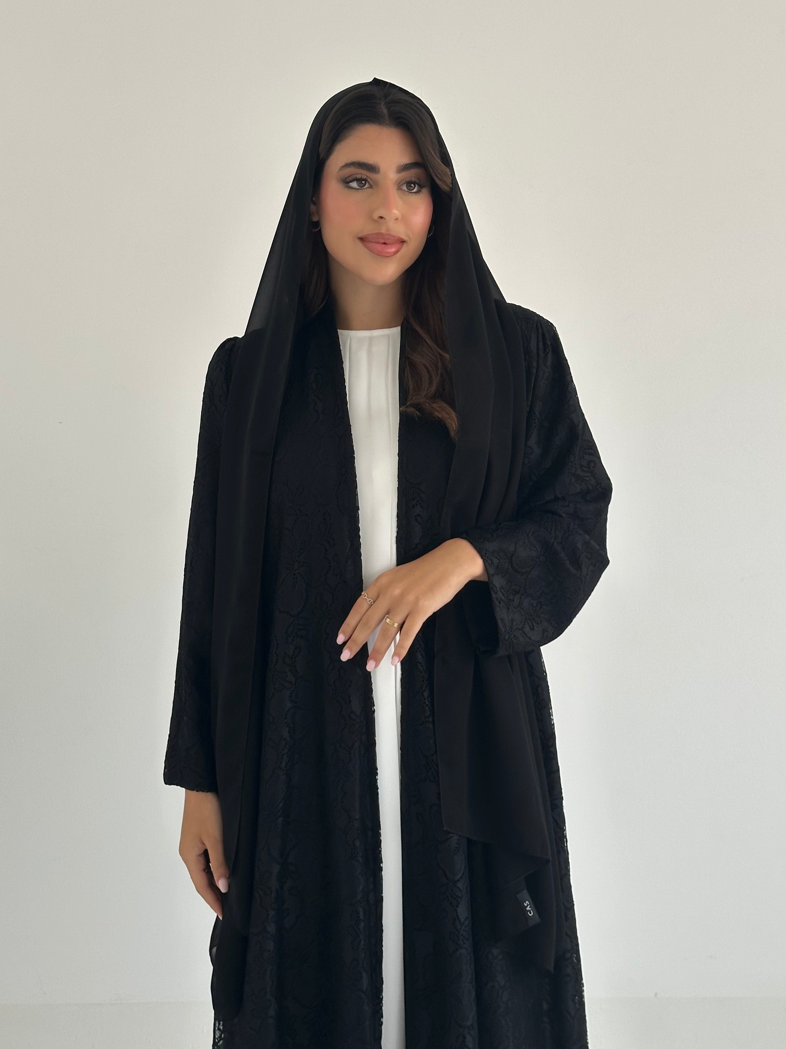 C 2410 Black Floral Dantel Abaya
