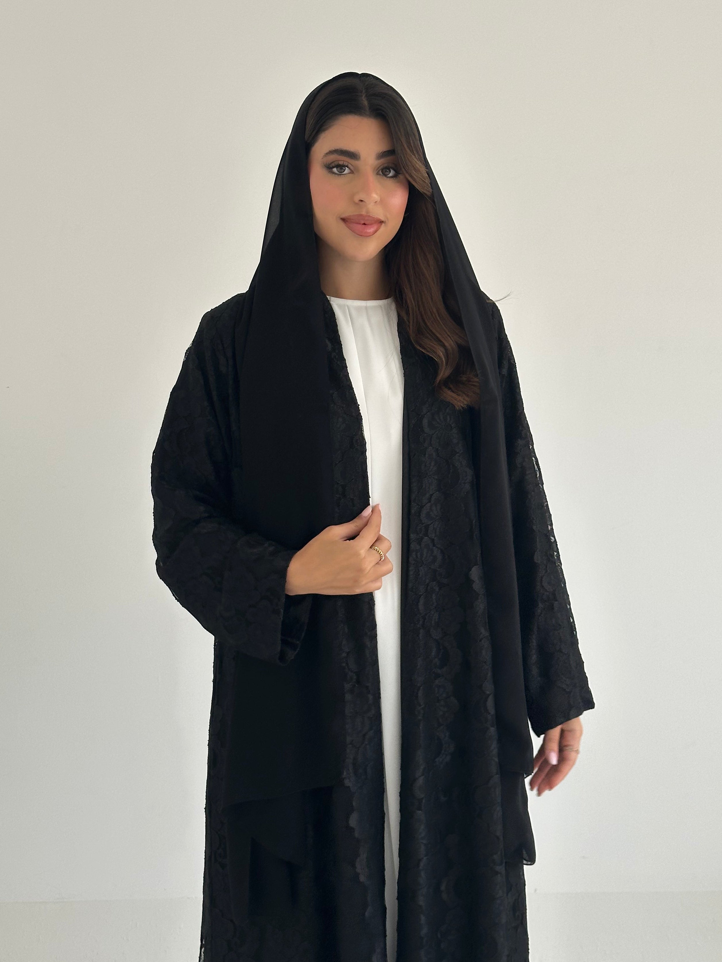 C 2412 Black Floral Dantel Abaya