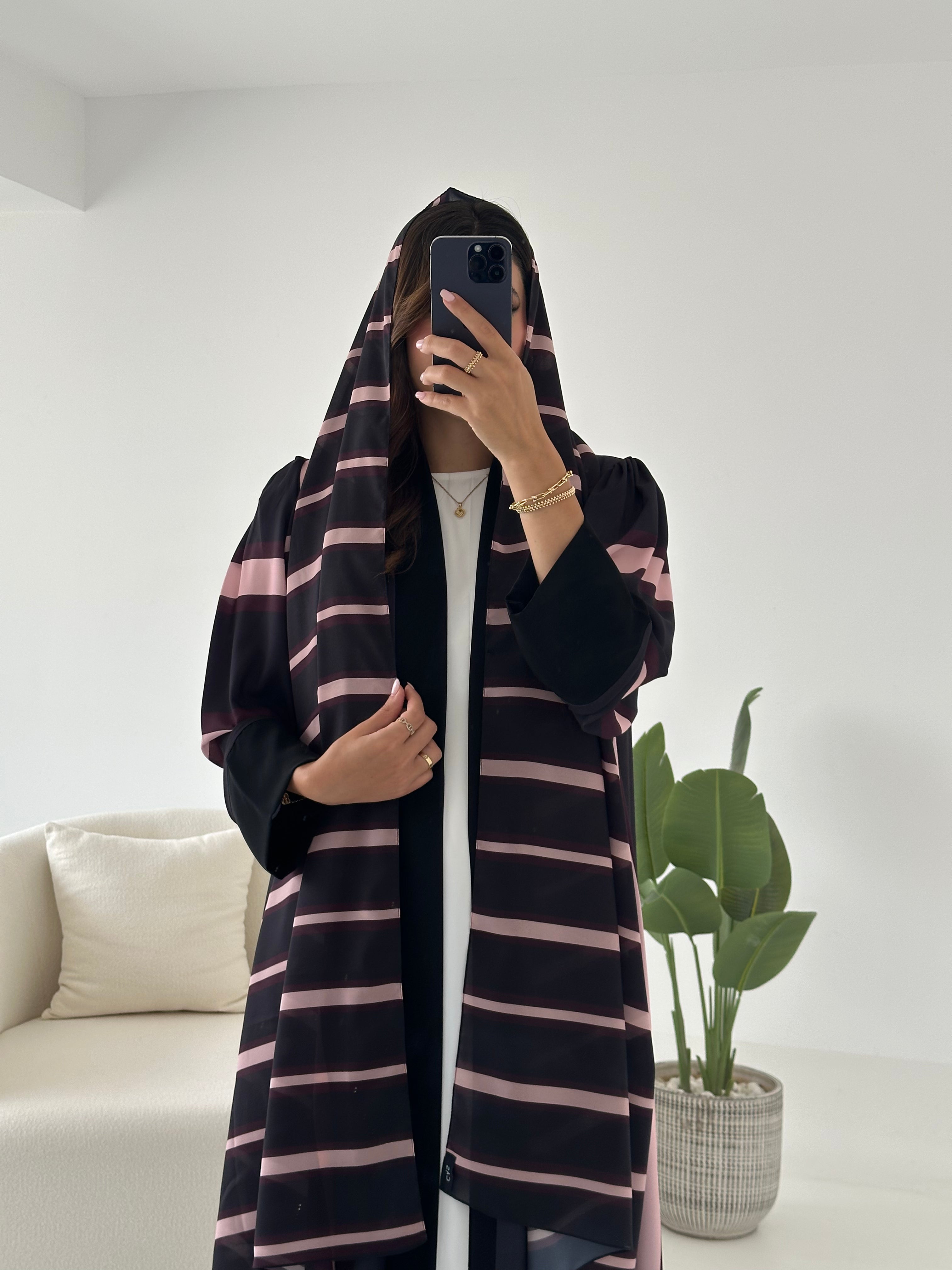 C 2424 Burgundy Grey Printed Abaya