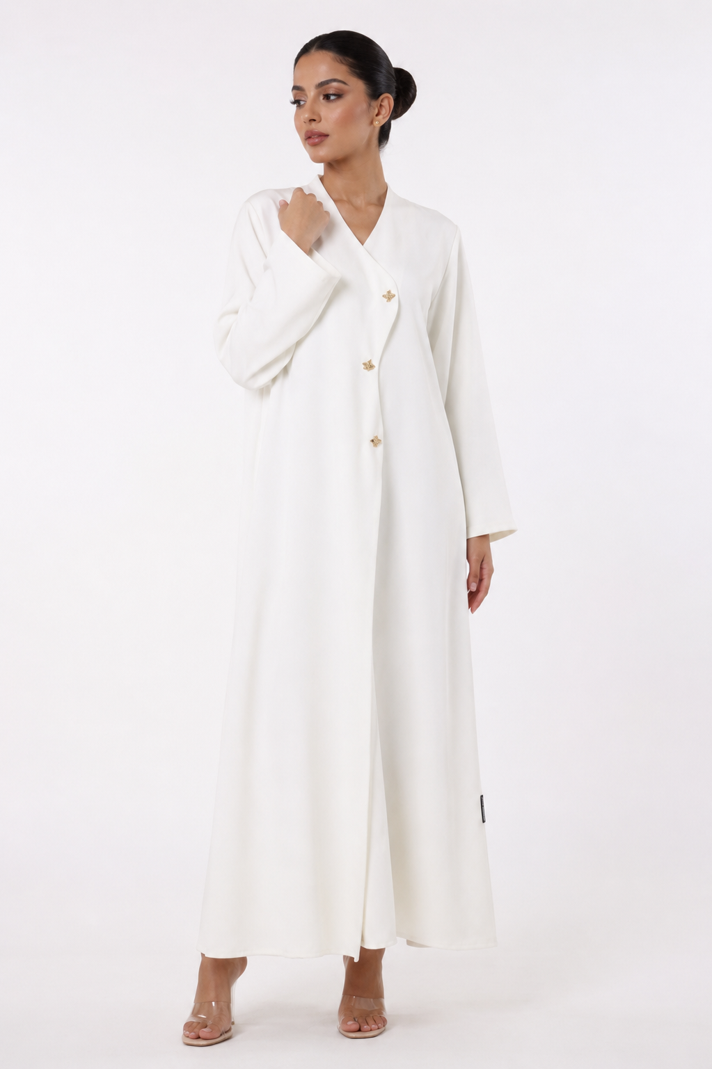 C 2453-01 White Abaya