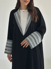 C 2472 Black White Lace Abaya