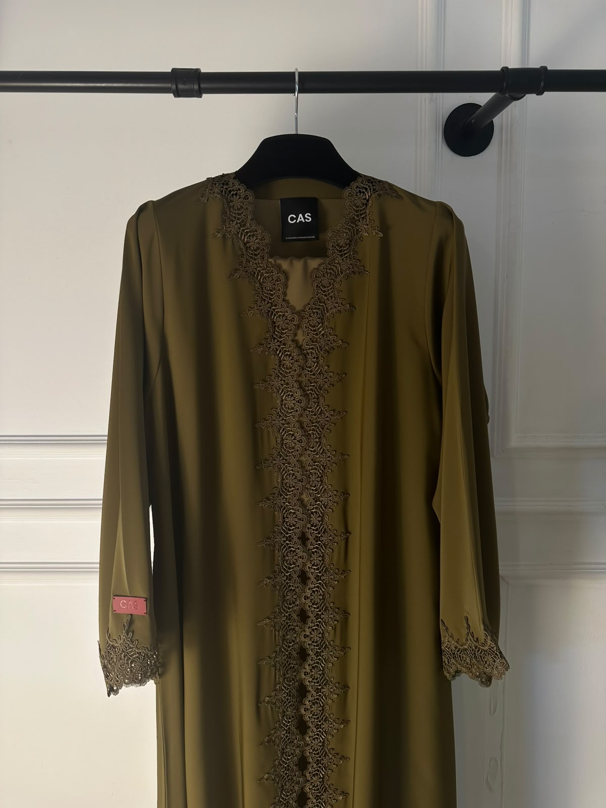 C 2506 Kiwi Mochi Lace Abaya