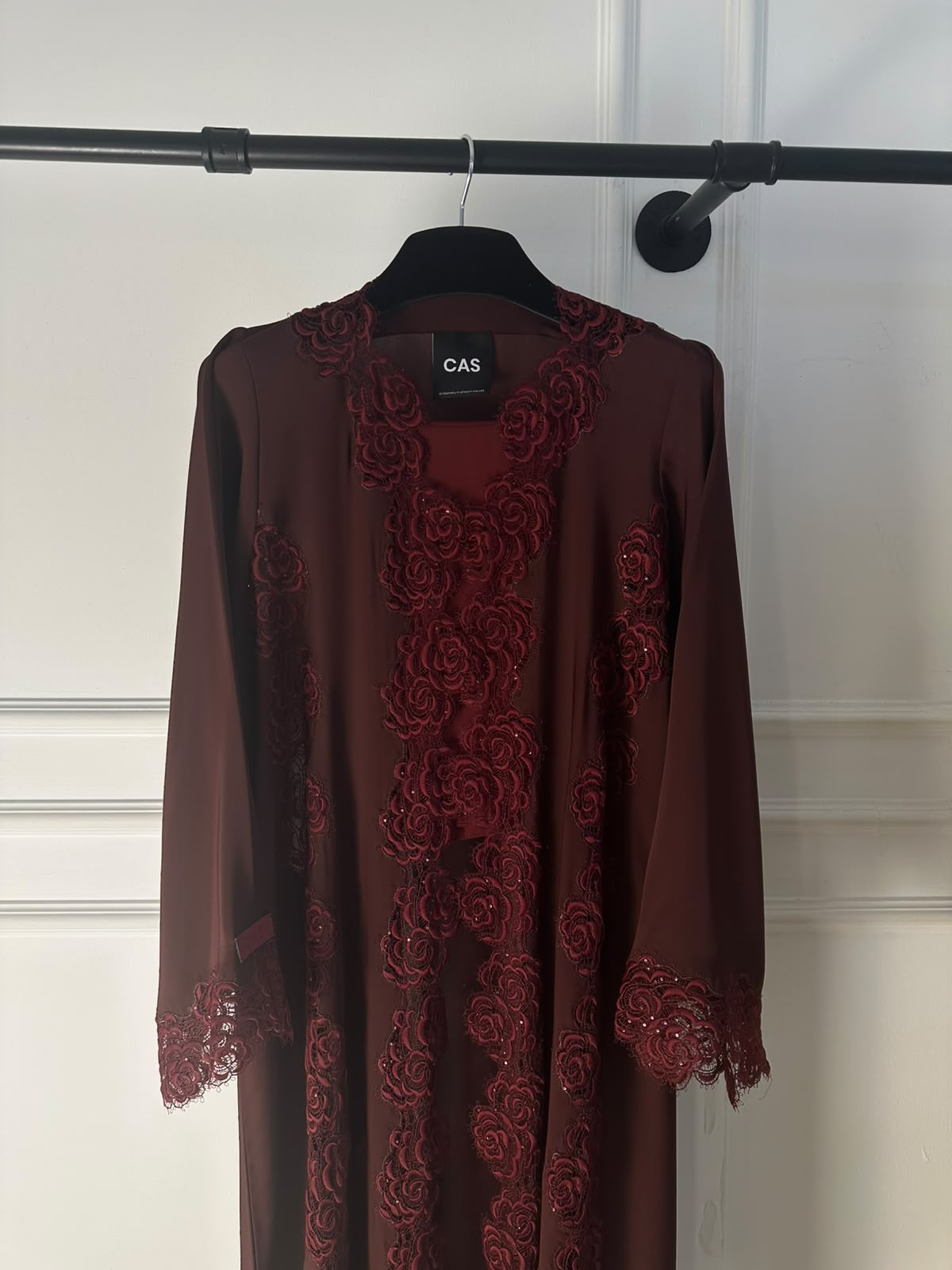 C 2511 Cherry Glaze Lace Abaya