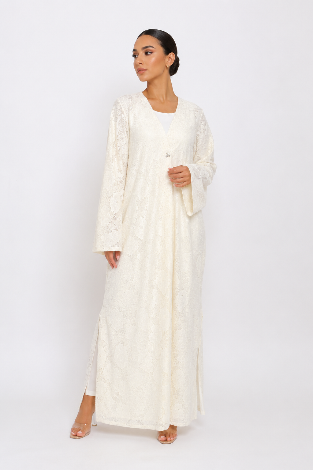 C 2520-01 Off White Dantel Abaya
