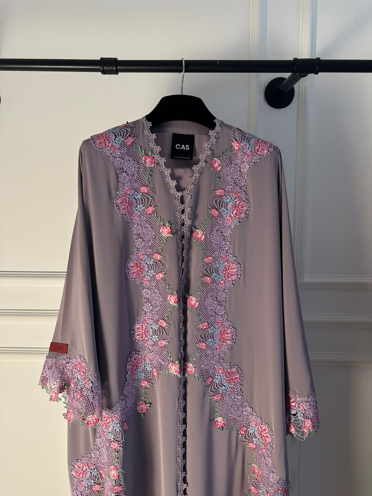 C 2532 Taro Dream Lace Abaya