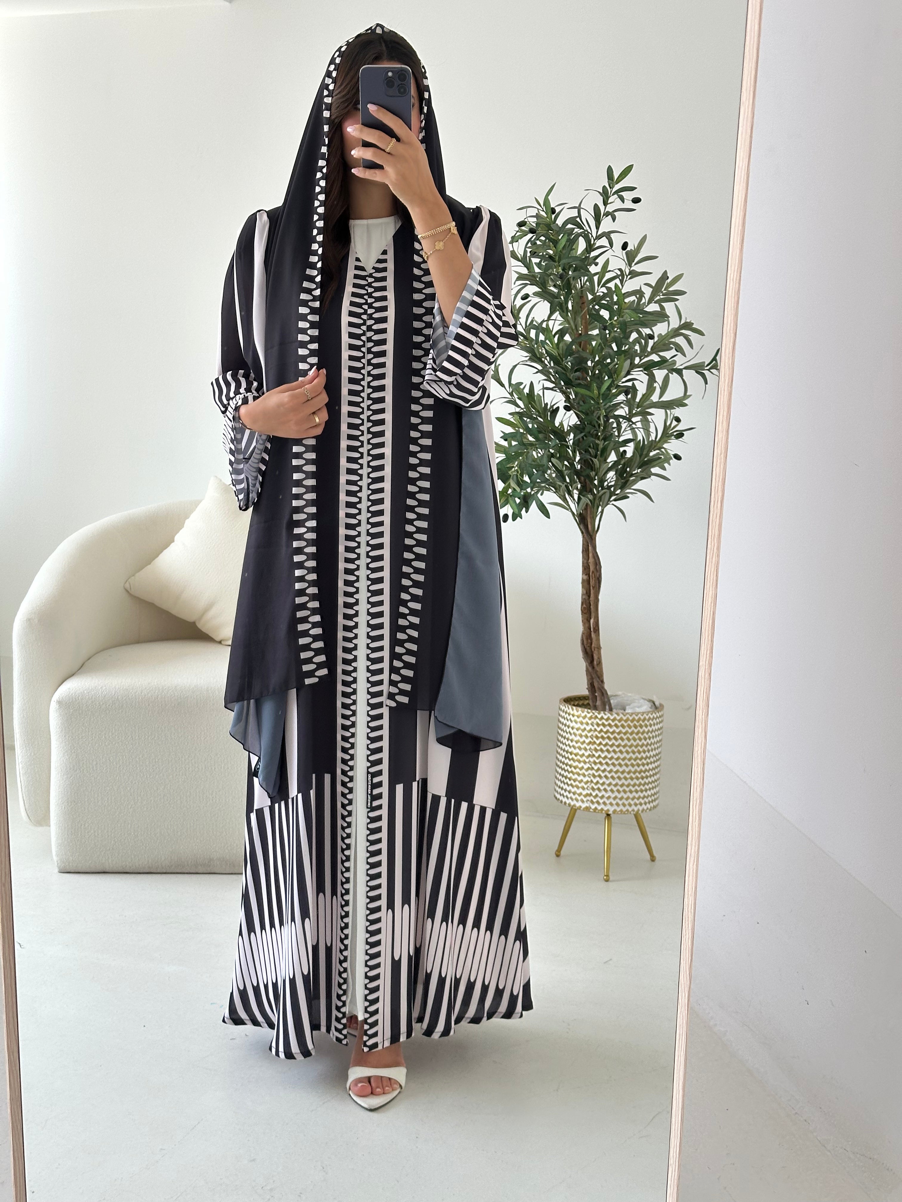 C 2538 Black Patterned Printed Abaya