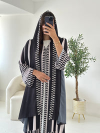 C 2538 Black Patterned Printed Abaya - XS / 50