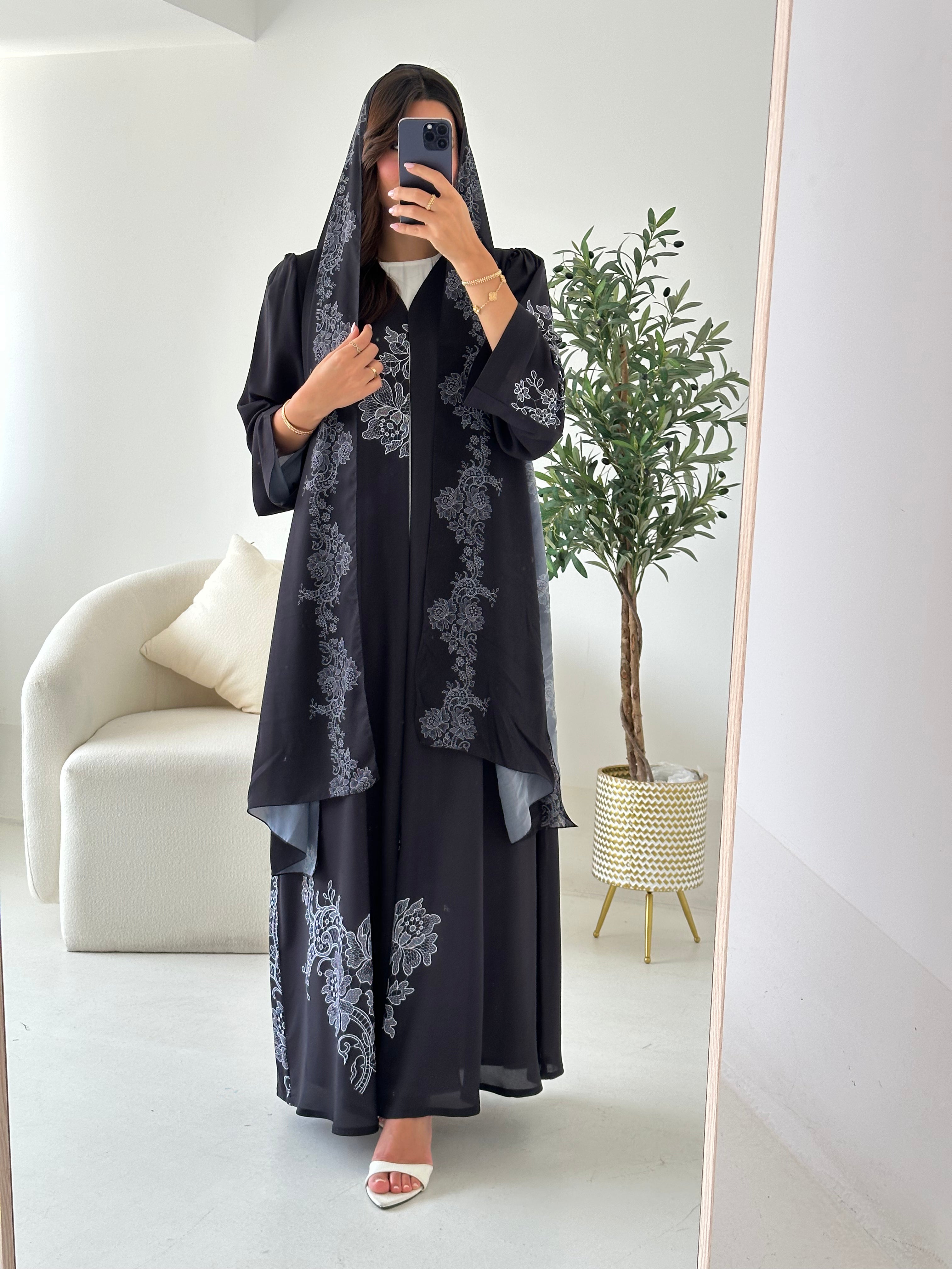 C 2541 Black Floral Printed Abaya
