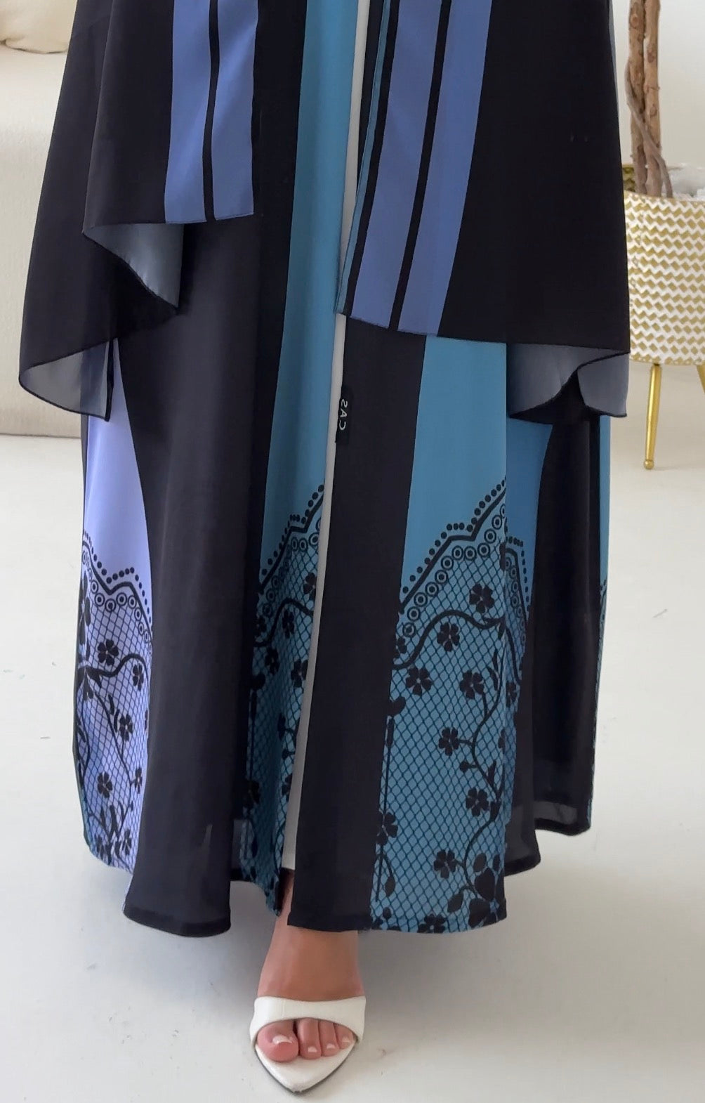 C 2549 Blue Violet Printed Abaya