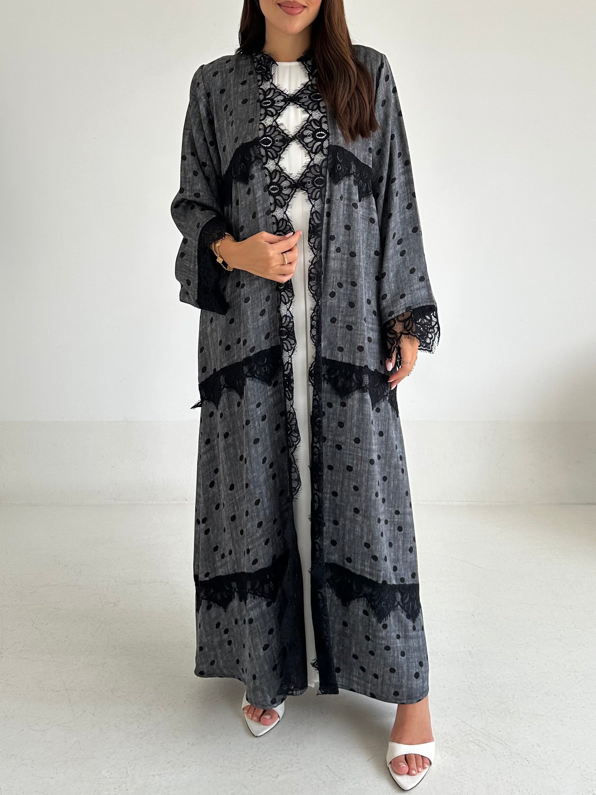 C 2563 Dark Grey Polka Dantel Abaya