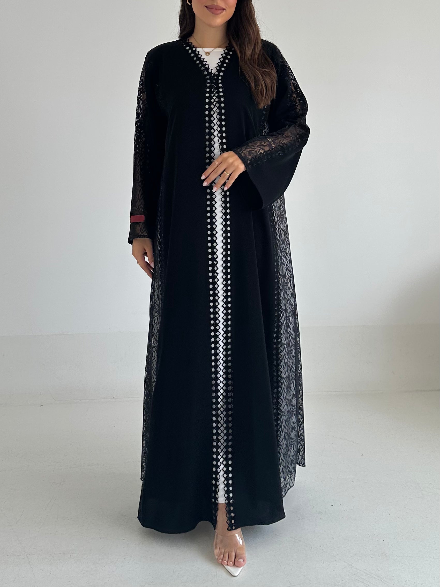 C 2581 Black Crystal Dantel Abaya