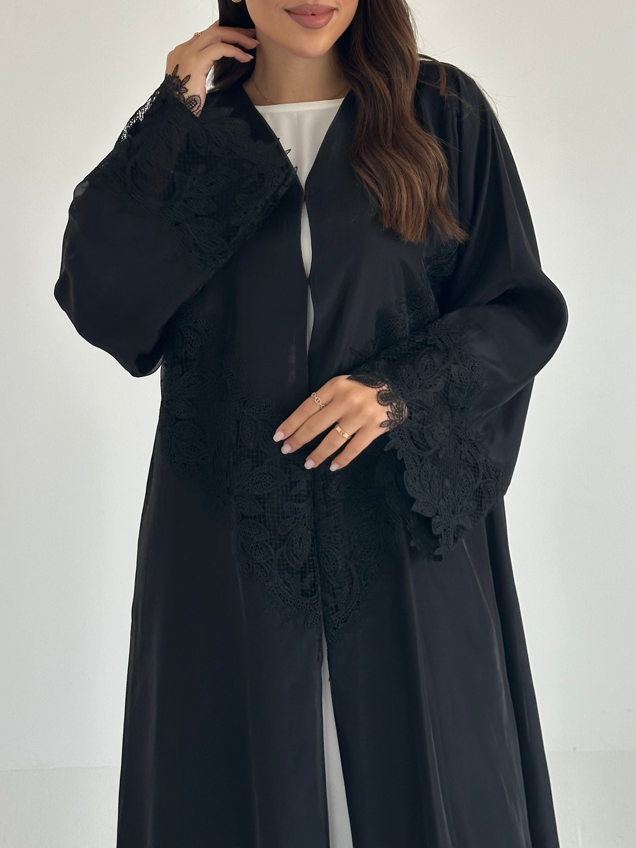 C 2582 Black Dantel Abaya